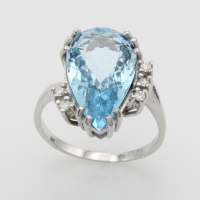27029795a - Ring mit Blautopas und Brillanten, WG 585/ 000, Topastropfen (beh.), 5 Brill. zus. ca. ...