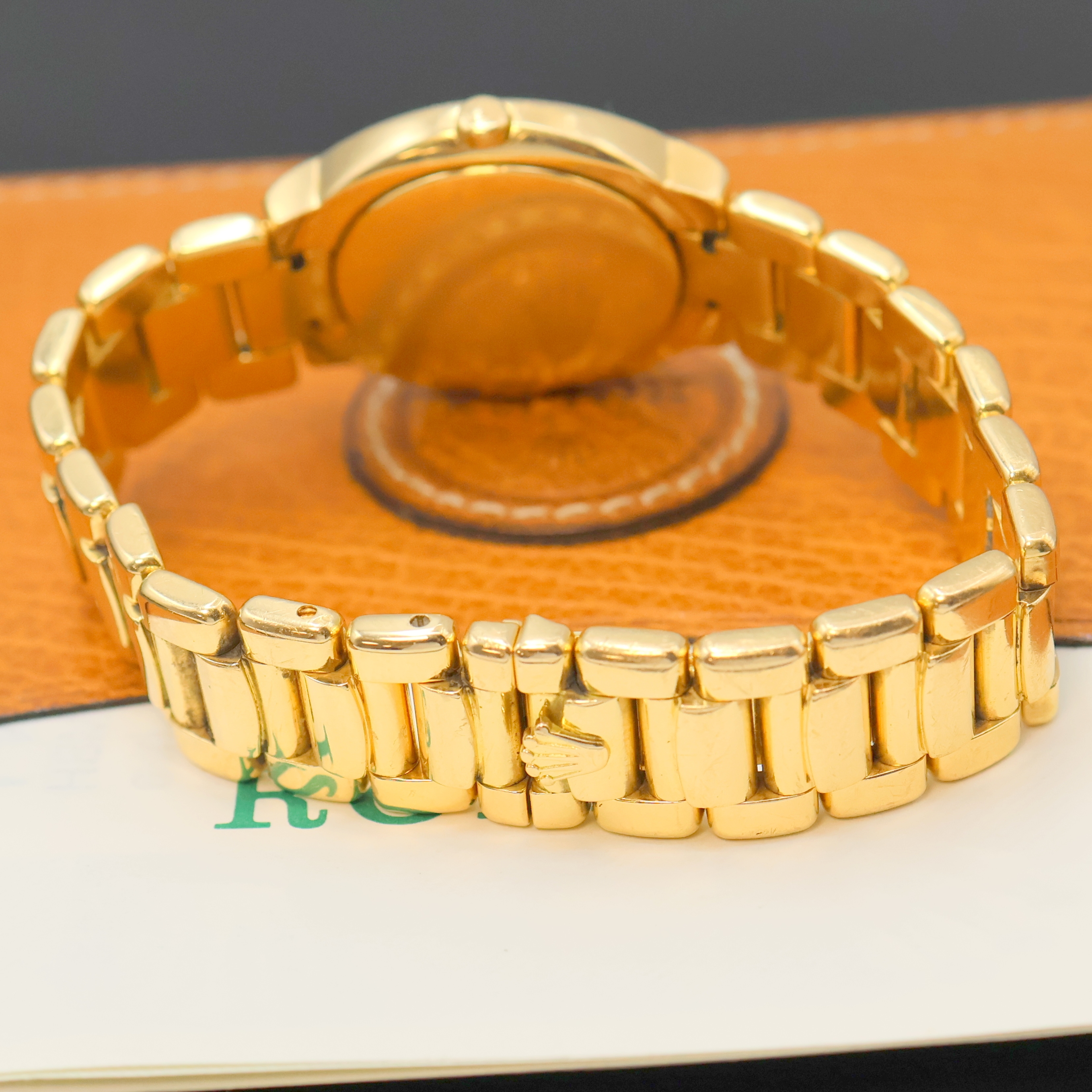Detail c: ROLEX Cellini Armbanduhr in GG 750/000 mit Diamanten Referenz 6661/8, Schweiz verk. lt. beil. Zertifikat 02/1994, quarz, LC 100, Boden aufgedr., ...