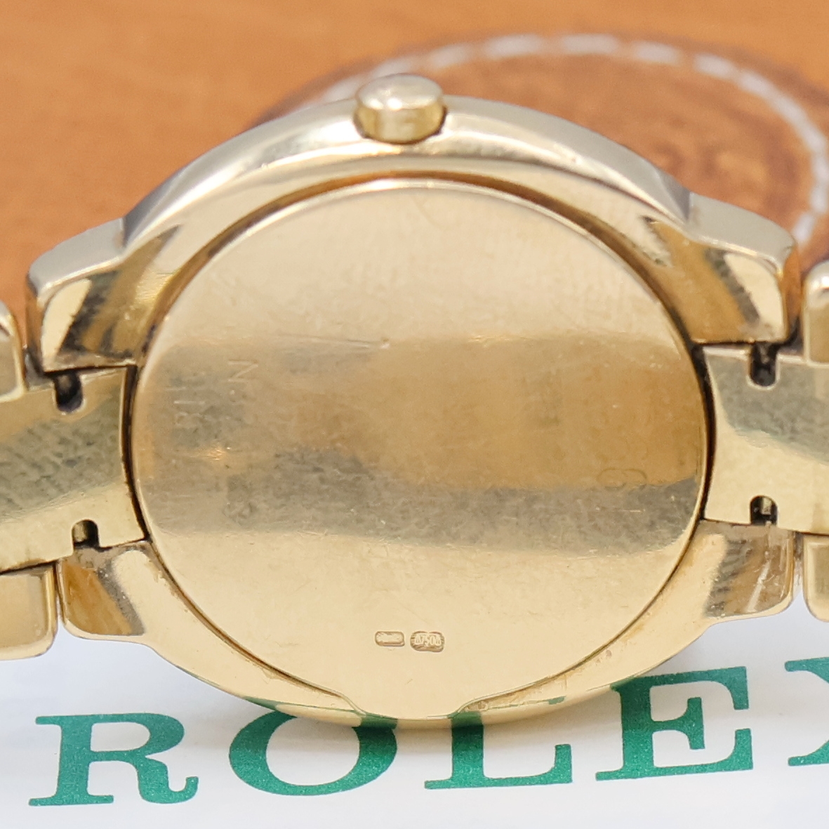 Detail e: ROLEX Cellini Armbanduhr in GG 750/000 mit Diamanten Referenz 6661/8, Schweiz verk. lt. beil. Zertifikat 02/1994, quarz, LC 100, Boden aufgedr., ...