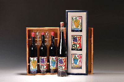 Image A.R. Penck, 1939 Dresden-2017 Zürich, Kiste mit drei Flaschen 1992er St. Laurent vom ...