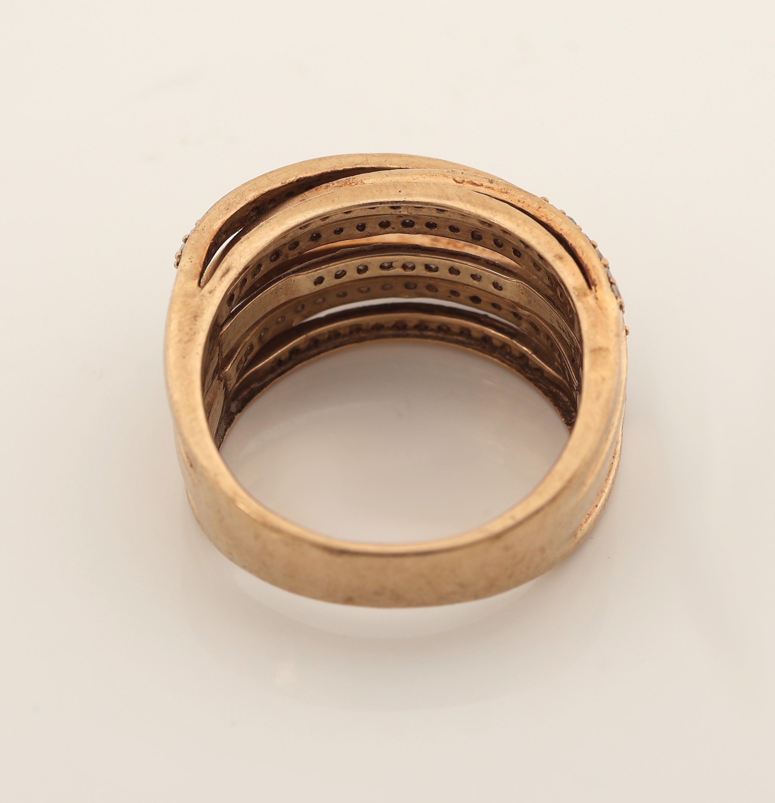 Detail c: 9 kt Gold Diamant-Ring, GG 375/000, außergewöhnliche Gestaltung, Aufbau in mehreren Ebenen, ca. 174 8/8-Diamanten zus. ca. 0.87 ct Weiß/p1, 2 ...