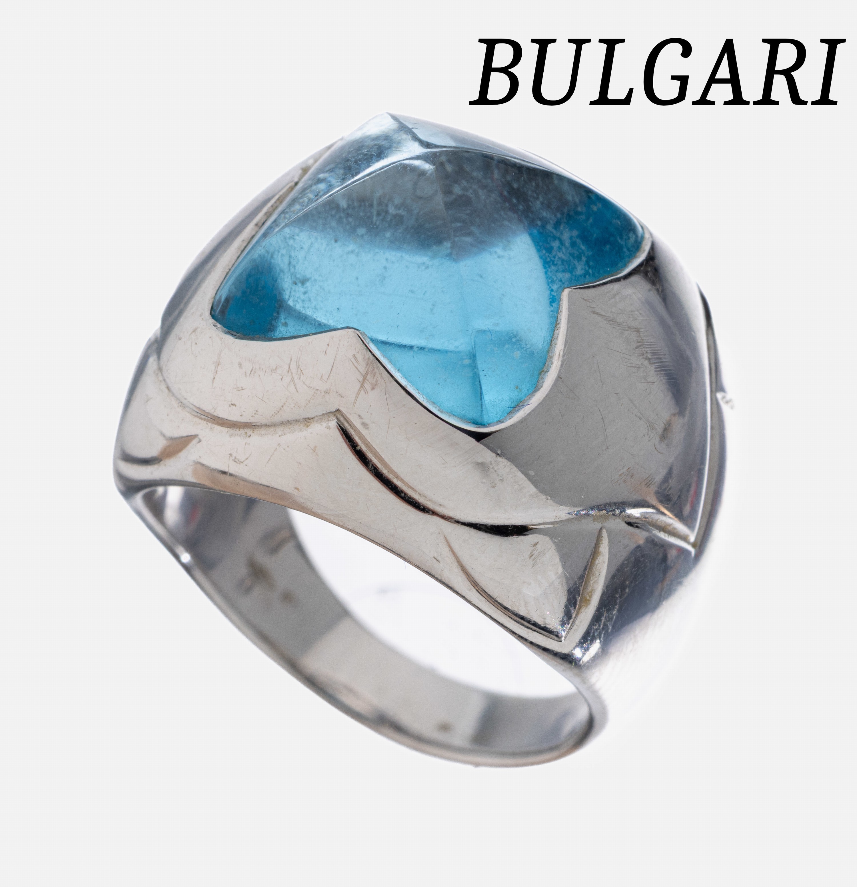 Image 27030284 - 18 kt Gold BULGARI Topas-Ring, WG 750/000, Modell Pyramide, hoch aufgebauter Blautopas ...