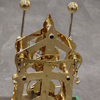 27030205f - SINCLAIR HARDING aufwendige 8-Tage Tischuhr mit Grasshopper Hemmung, England um 2000, 5 ...