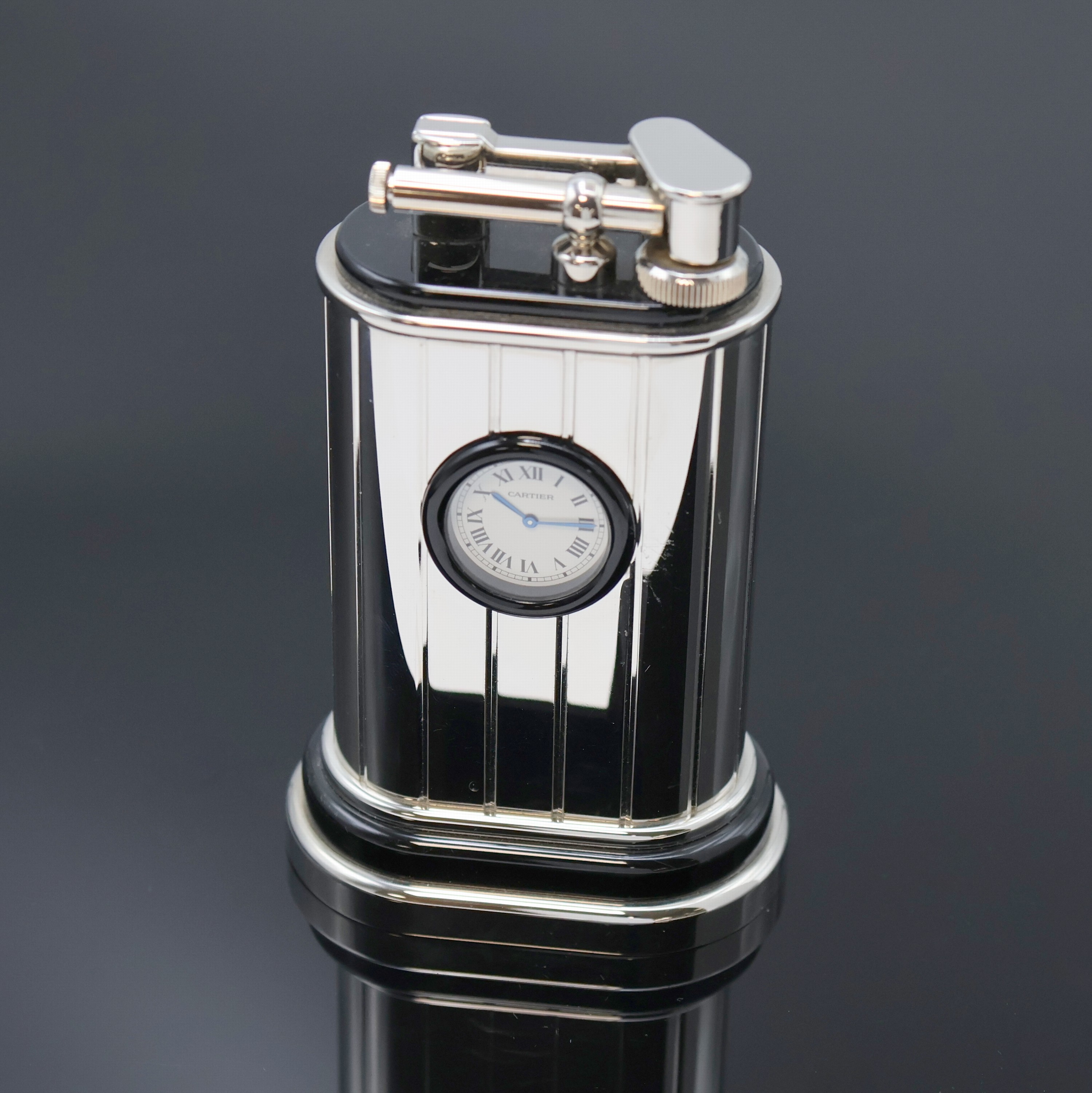 Image 27032834 - CARTIER auf 1000 Stück limitiertes Tischfeuerzeug mit integrierter Uhr, Schweiz 1990er ...