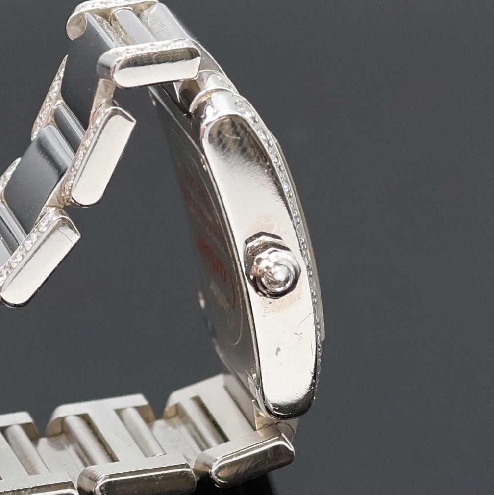 Detail c: CARTIER Damenarmbanduhr Tank Francaise in WG 750/000 mit Brillantbesatz Referenz 2403, Schweiz um 2005, quarz, Gliederband m. dopp. Faltschl., Boden ...