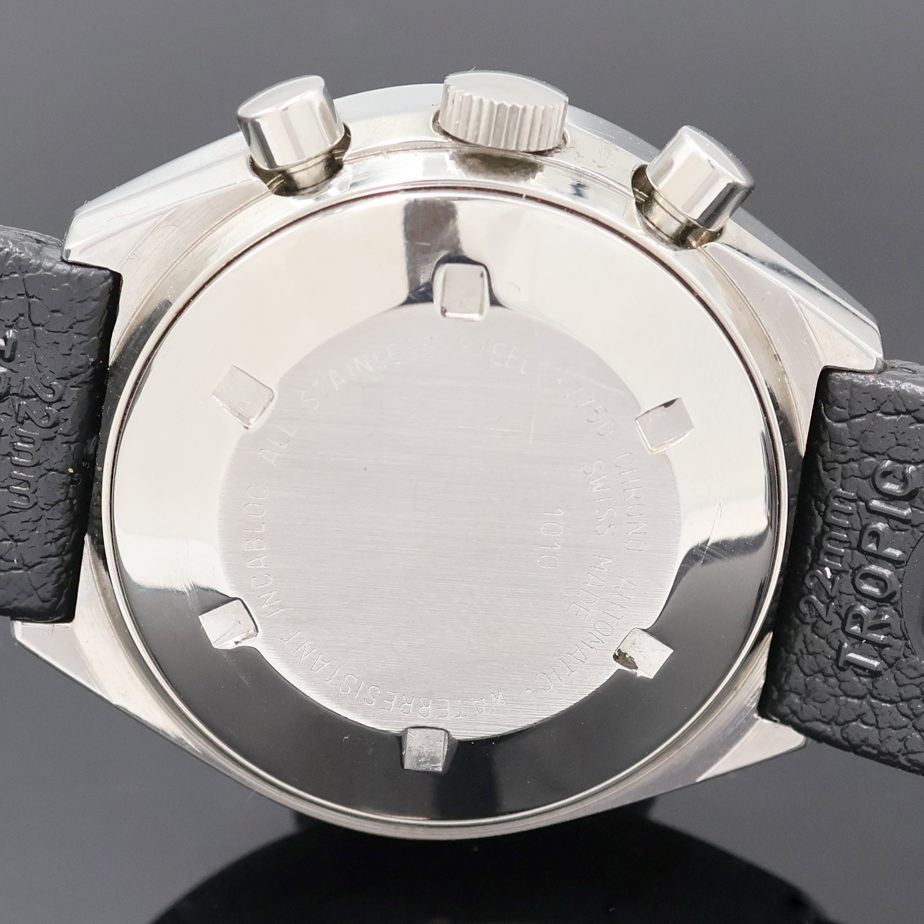 Detail d: AERO NEUCHATEL Armbandchronograph mit Mondphase, Automatik, Schweiz um 1980, massives Edelstahlgeh. inkl. Tropic sport Armband, Boden verschr., silb. ...