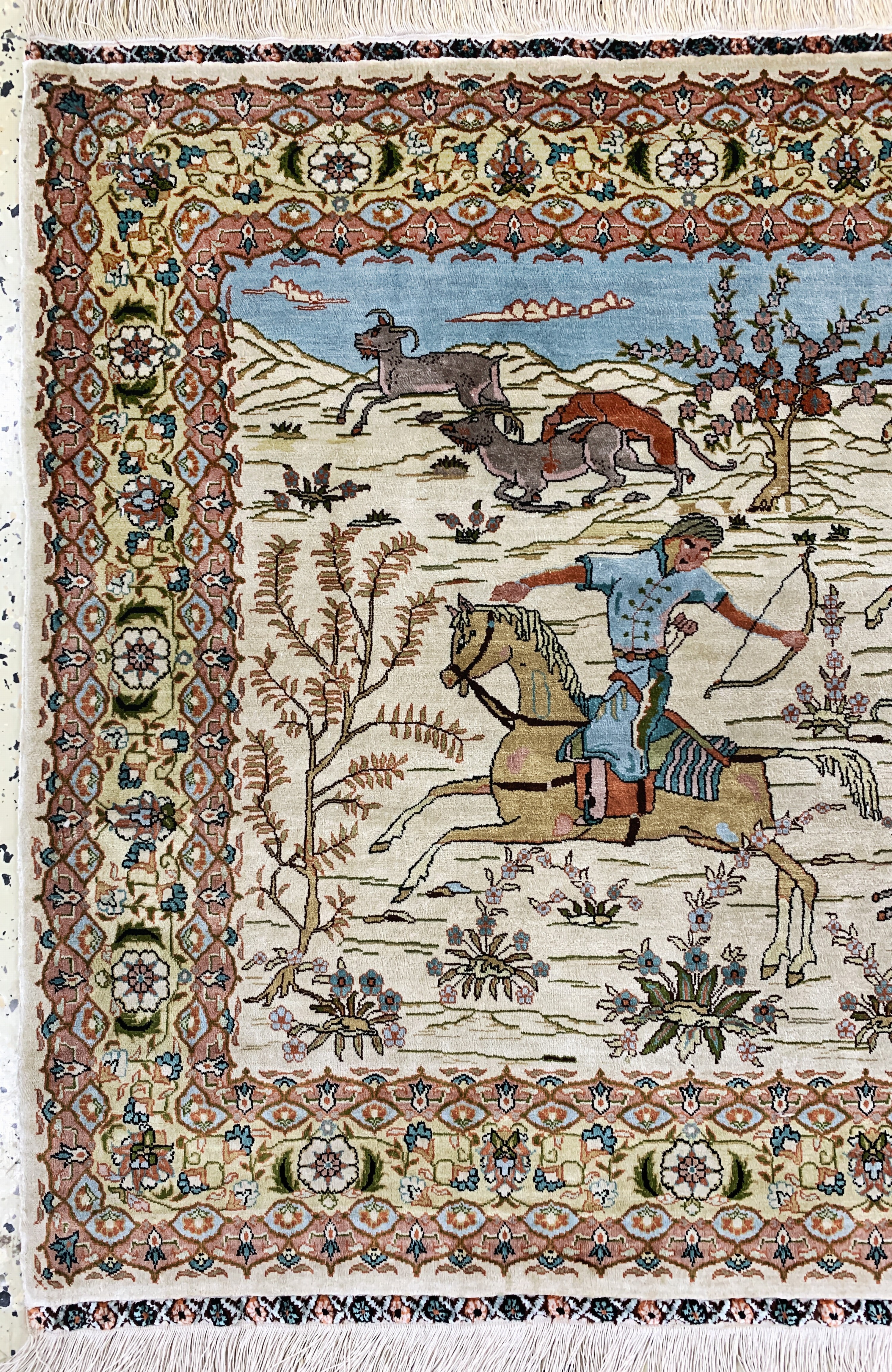 Detail c: Hereke Seide fein, China, Ende 20.Jhd, reine Naturseide, ca. 124 x 82 cm, ca. 1,0 Mio. Kn/qm, EHZ: 1-2