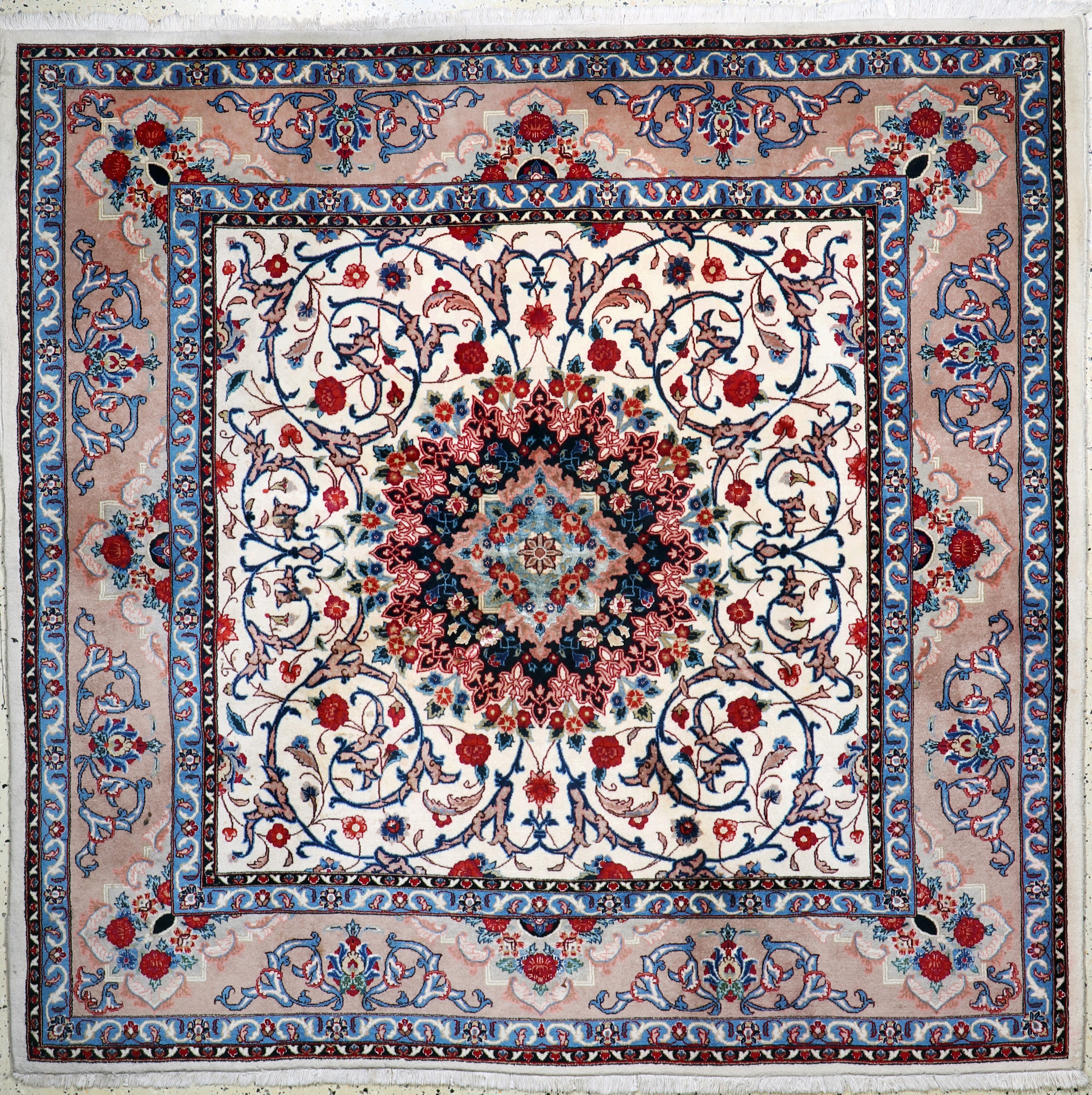 Image 27033196 - Yazd Kork fein, Persien, Ende 20.Jhd, Korkwolle mit Seide, ca. 193 x 200 cm, ...