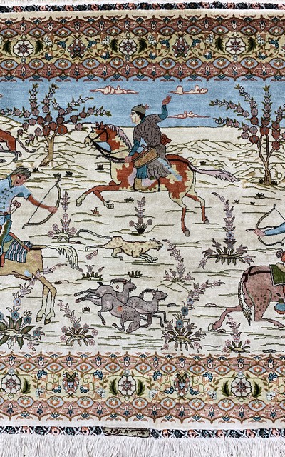 27033194b - Hereke Seide fein, China, Ende 20.Jhd, reine Naturseide, ca. 124 x 82 cm, ca. 1,0 Mio. ...