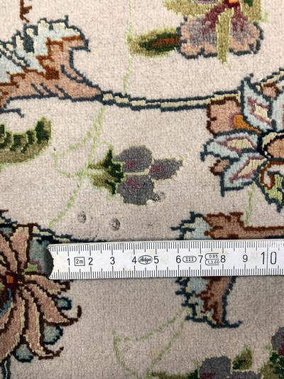 27033197m - Täbriz fein(50 Raj), Persien, Ende 20.Jhd, Korkwolle mit Seide, ca. 245 x 200 cm, ca. ...