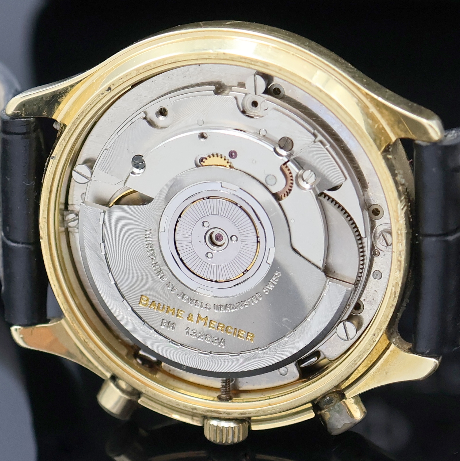 Detail f: BAUME & MERCIER Armbandchronograph in GG 750/000 Referenz 86103, Automatik, Schweiz um 1990, massives Goldgeh., Boden aufgedr., emailfarb. Zifferbl. ...