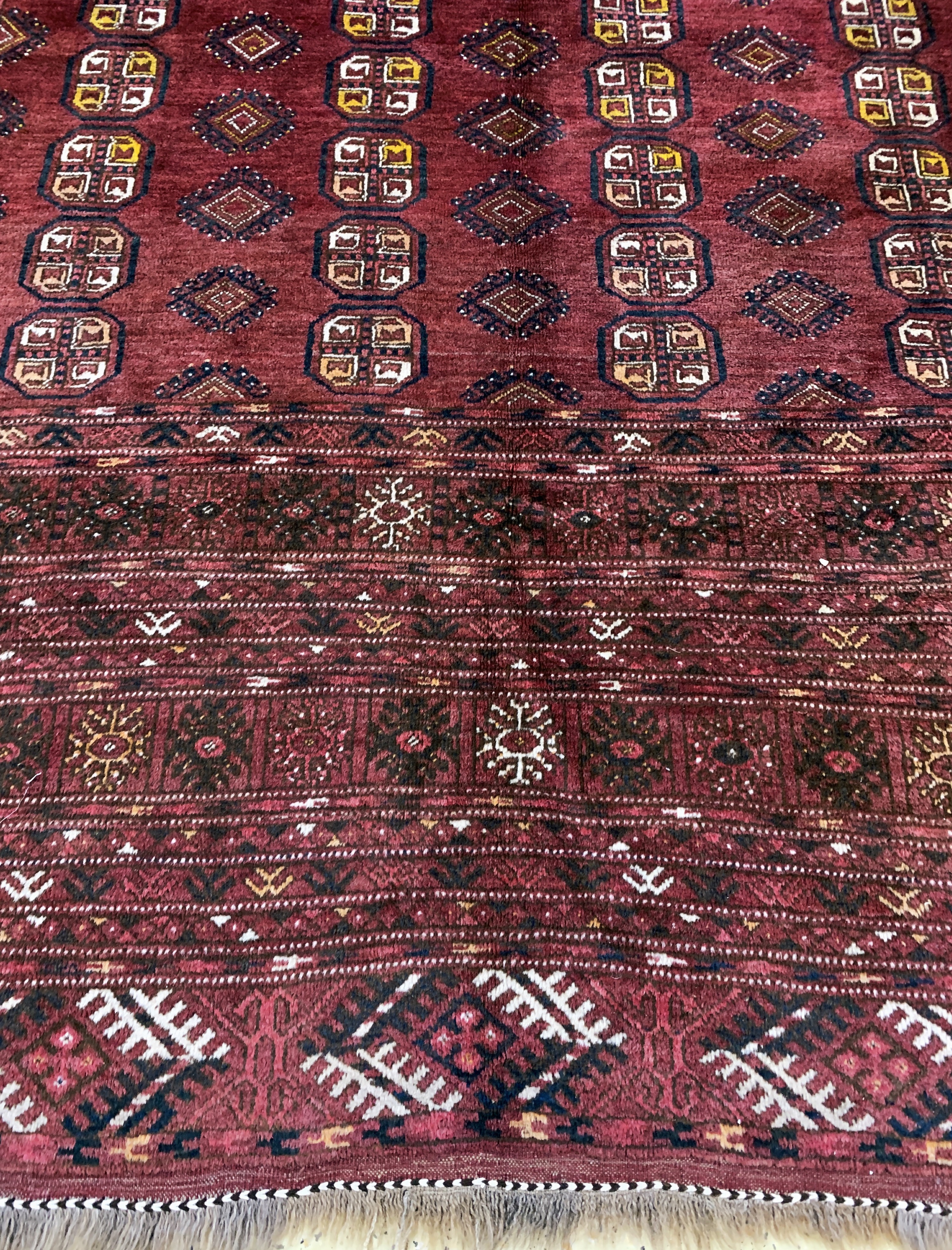 Detail b: Dolatabad, Afghanistan, Mitte 20.Jhd, Wolleauf Wolle, ca. 370 x 275 cm, EHZ: 2-3