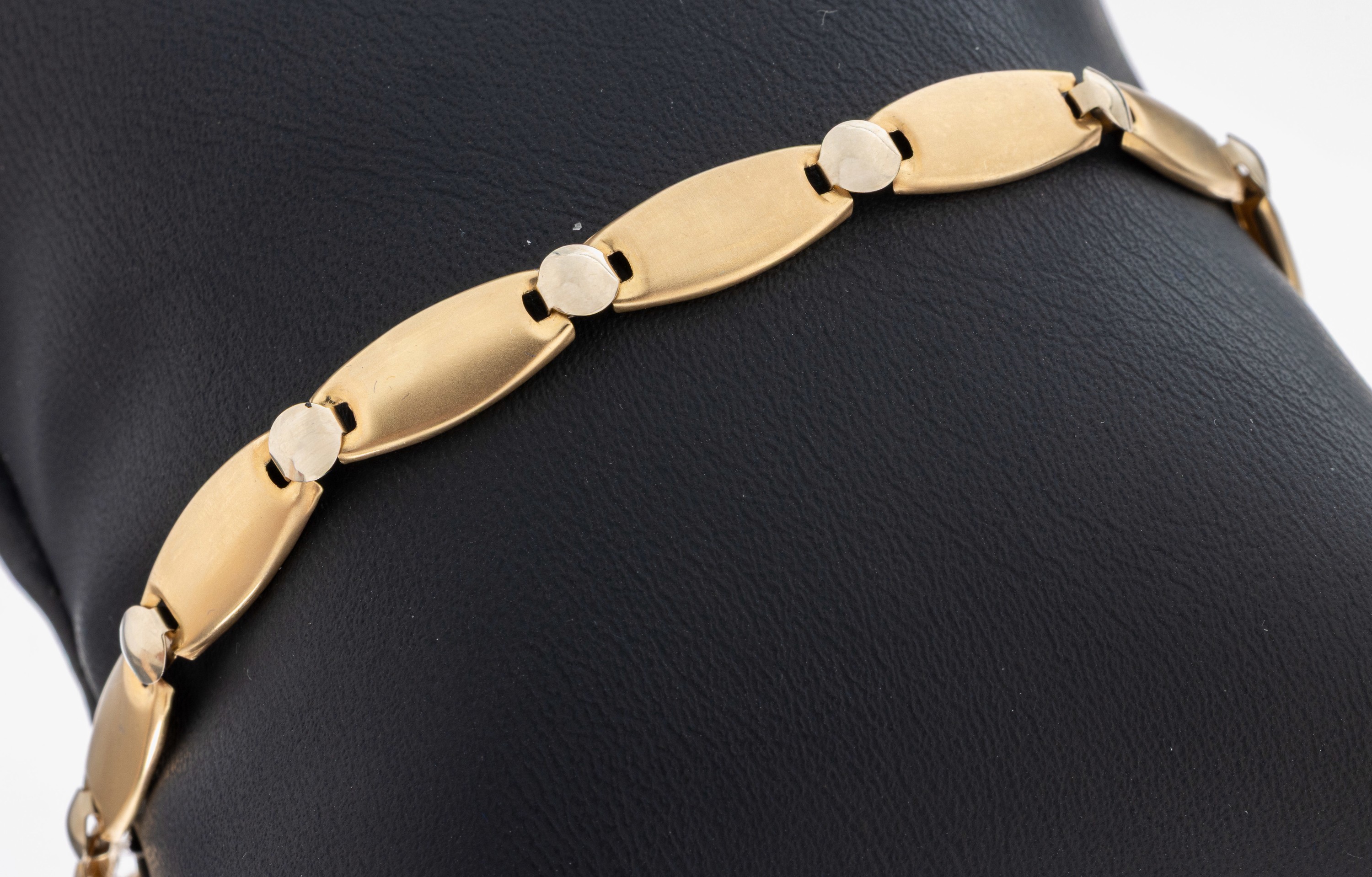 Image 27033391 - 14 kt Gold Armband, GG/WG 585/000, GG sat.,L. ca. 20 cm, Karabinerschließe, ca. 4.9 g