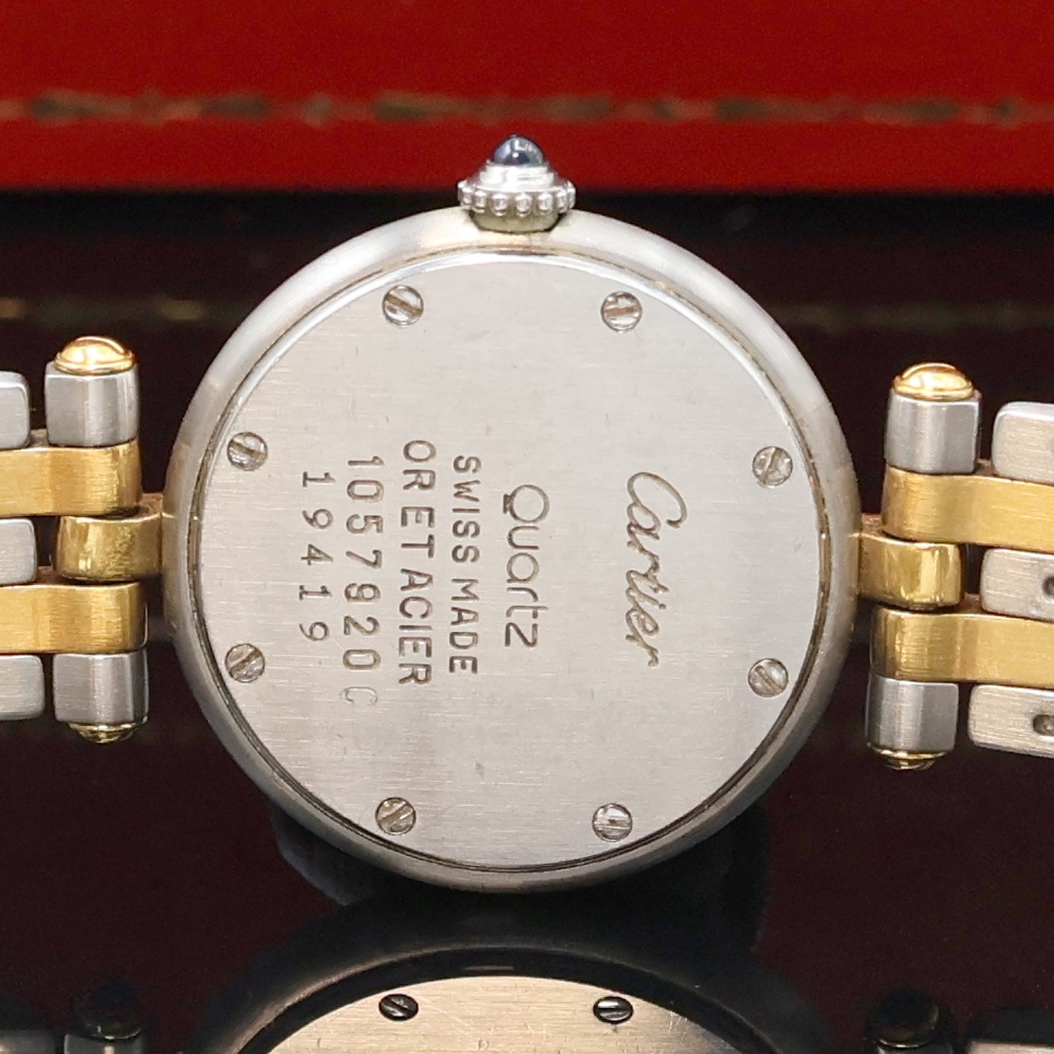 Detail d: CARTIER Panthere Ronde Damenarmbanduhr in Stahl/Gold Referenz 1057920, Schweiz um 1990, quartz, Boden 8-fach verschr., Gliederband m. dopp. ...