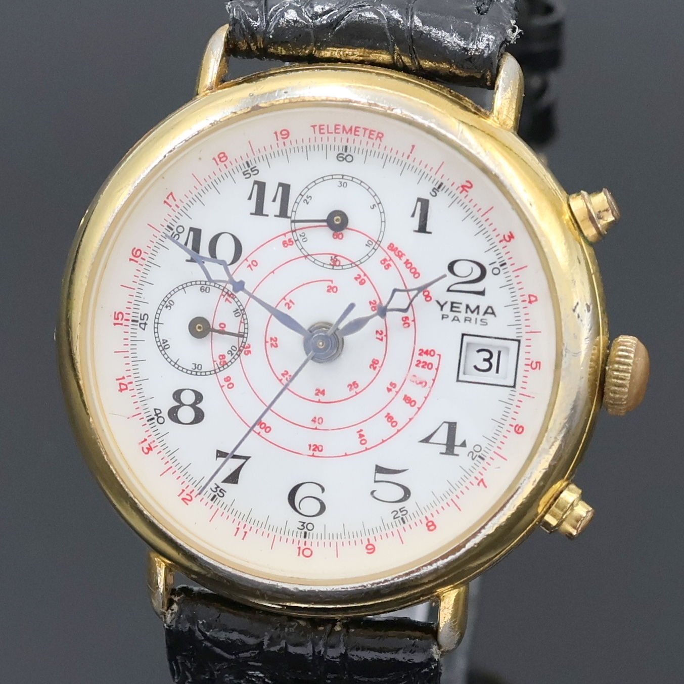 Detail a: YEMA vergoldeter Armbandchronograph, Schweiz/Frankreich um 1985, Handaufzug, Stahlboden aufgedr., weißes Zifferbl. m. arab. Zahlen, gebl. Zeiger ...