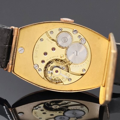 27033486e - OMEGA große tonneauförmige Armbanduhr im russischem RG 583/000 Gehäuse, Schweiz um ...