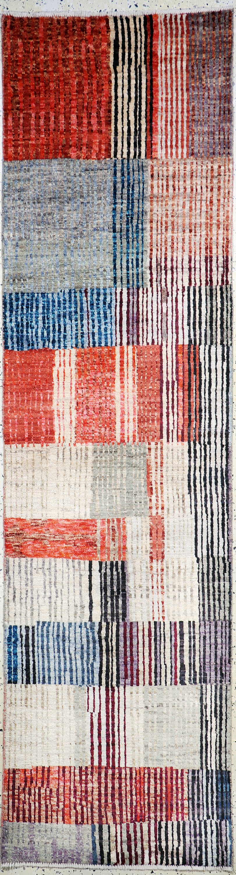 Image 27033530 - Gabbeh´Modern´, Persien, Neuwertig, Wolle auf Wolle, ca. 297 x 79 cm Schätzpreis: ...