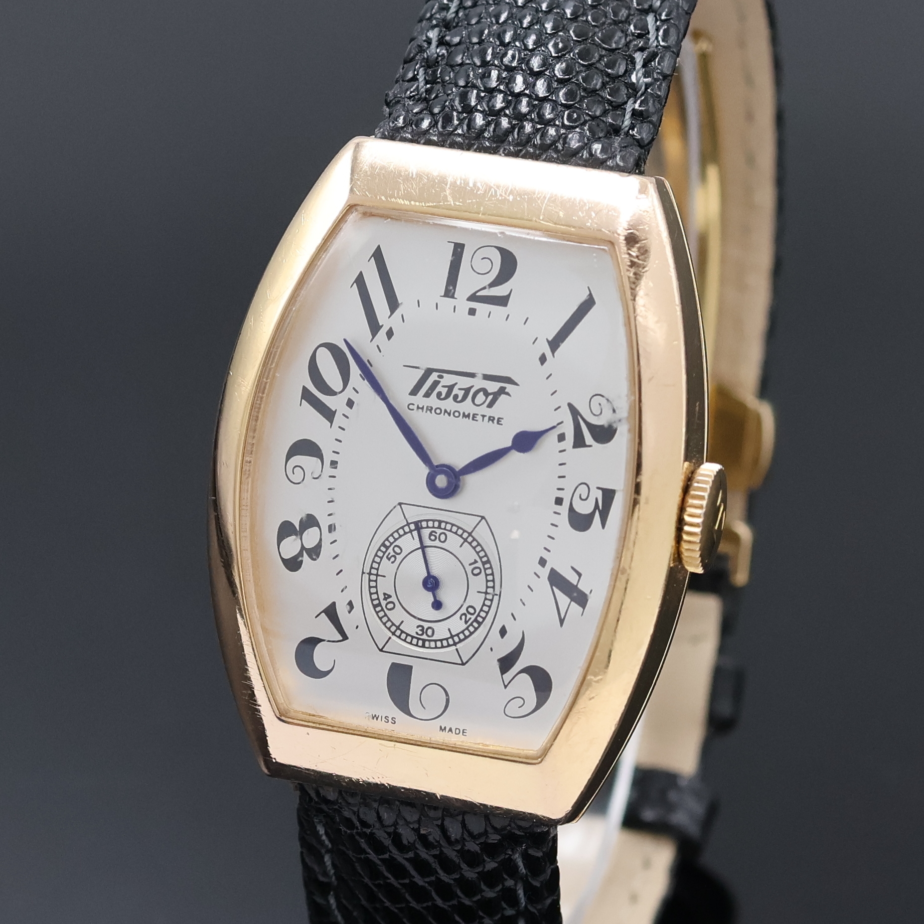 Detail a: TISSOT seltene, auf 666 Stück Chronometer Herrenarmbanduhr Porto in RG 750/000, Schweiz um 2000, Handaufzug, tonneauförmiges Geh., Lederband m. ...