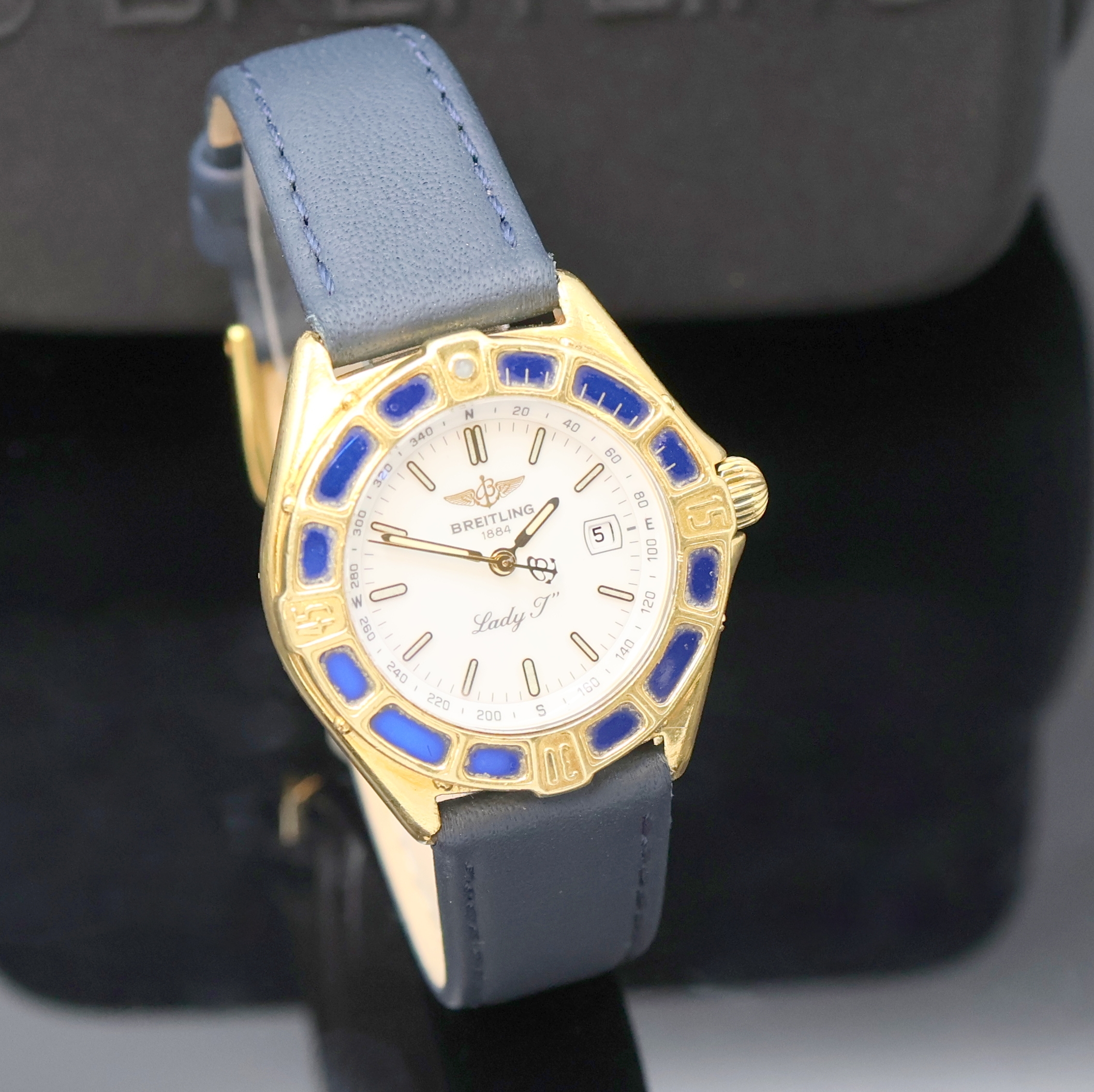 Detail b: BREITLING Lady J Damenarmbanduhr in GG 750/000 Referenz K52065, Schweiz um 1995, quarz, Boden u. Krone verschr., Lünette m. 60er Teilung eins. rast. ...