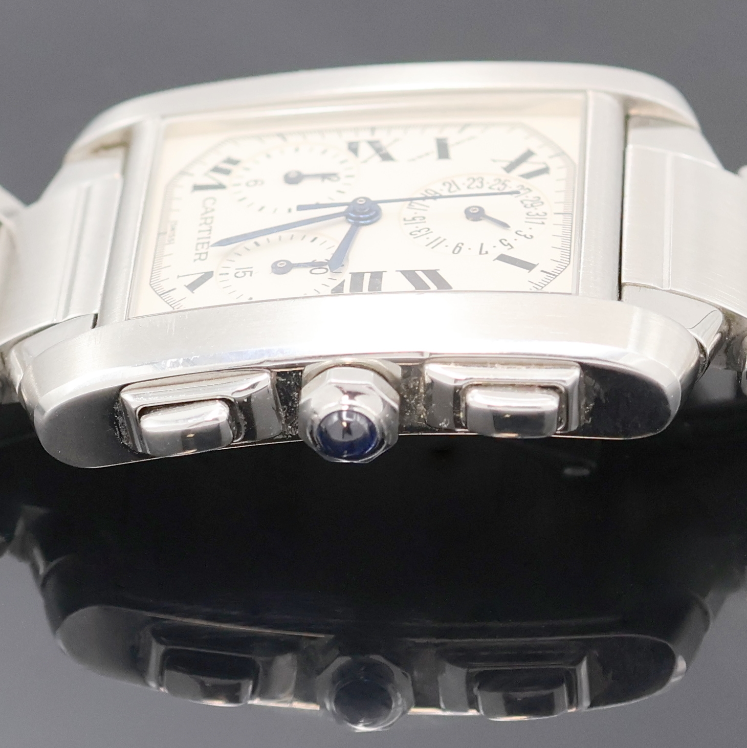 Detail d: CARTIER Armbandchronograph Tank Francaise Referenz 2303, Schweiz um 1997, Edelstahlgeh. inkl. Gliederband m. dopp. Faltschl., Boden 4-fach verschr., ...
