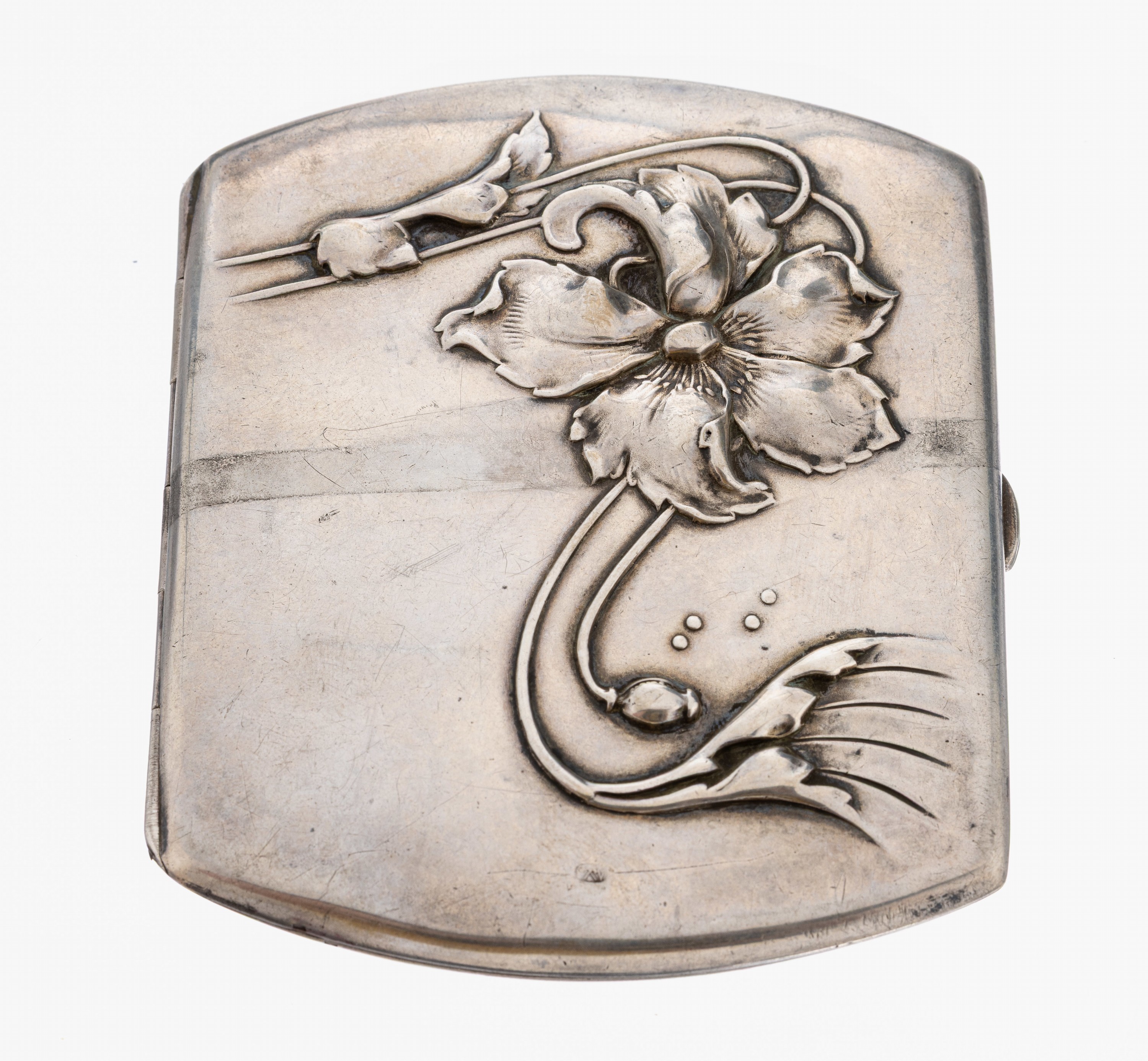 Jugendstil Zigarettenetui, deutsch um 1900, 800er Silber, Innenvergoldung, Vorderseite miterhabener Blüte, asymm. gestaltet, sehr elegante ...