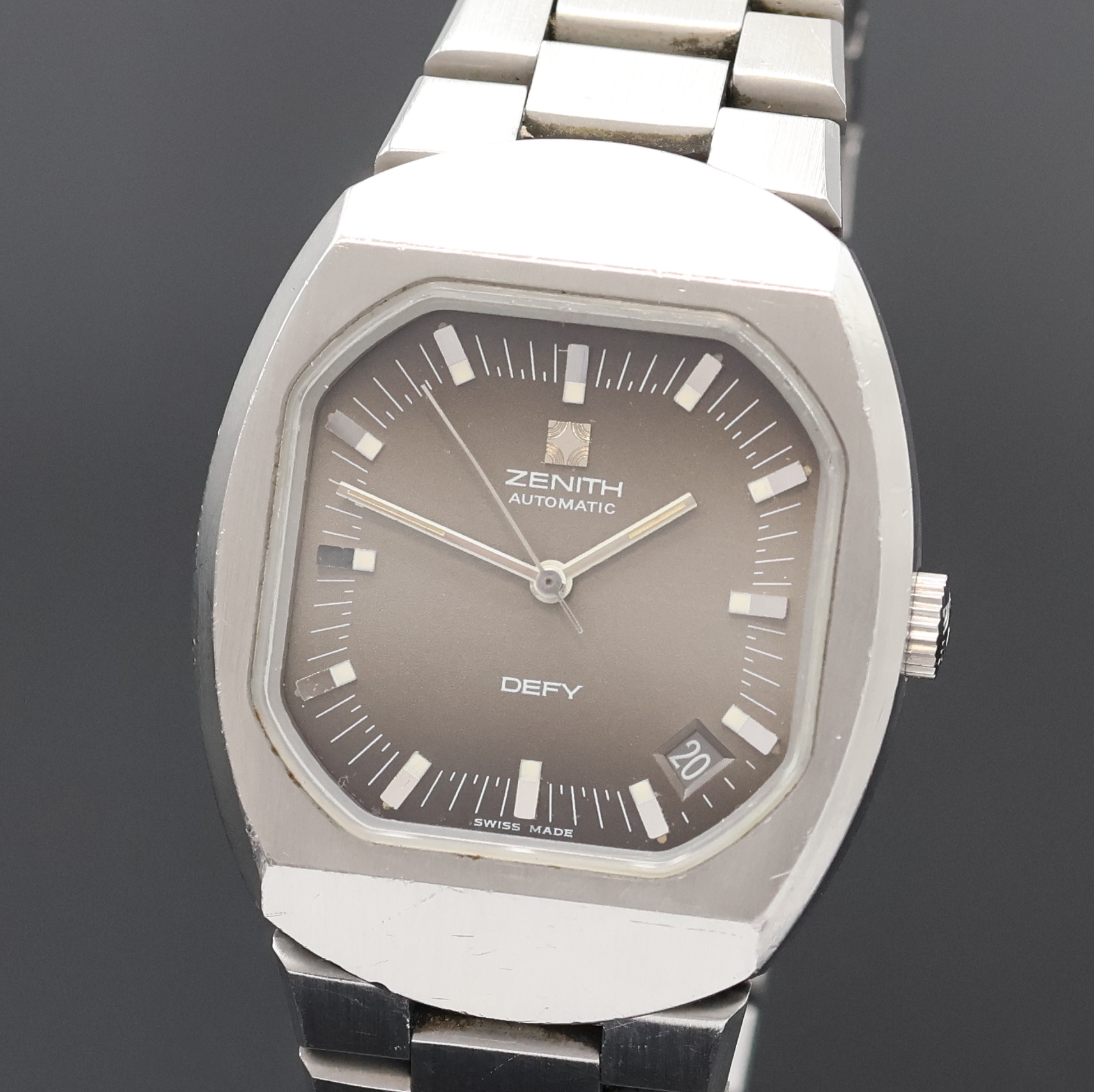 Detail a: ZENITH Herrenarmbanduhr Modell Defy Referenz 01-0020-380, Schweiz um 1974, Automatik, Edelst. inkl. orig. Edelstahlband, Boden geschr., Zentralsek., ...