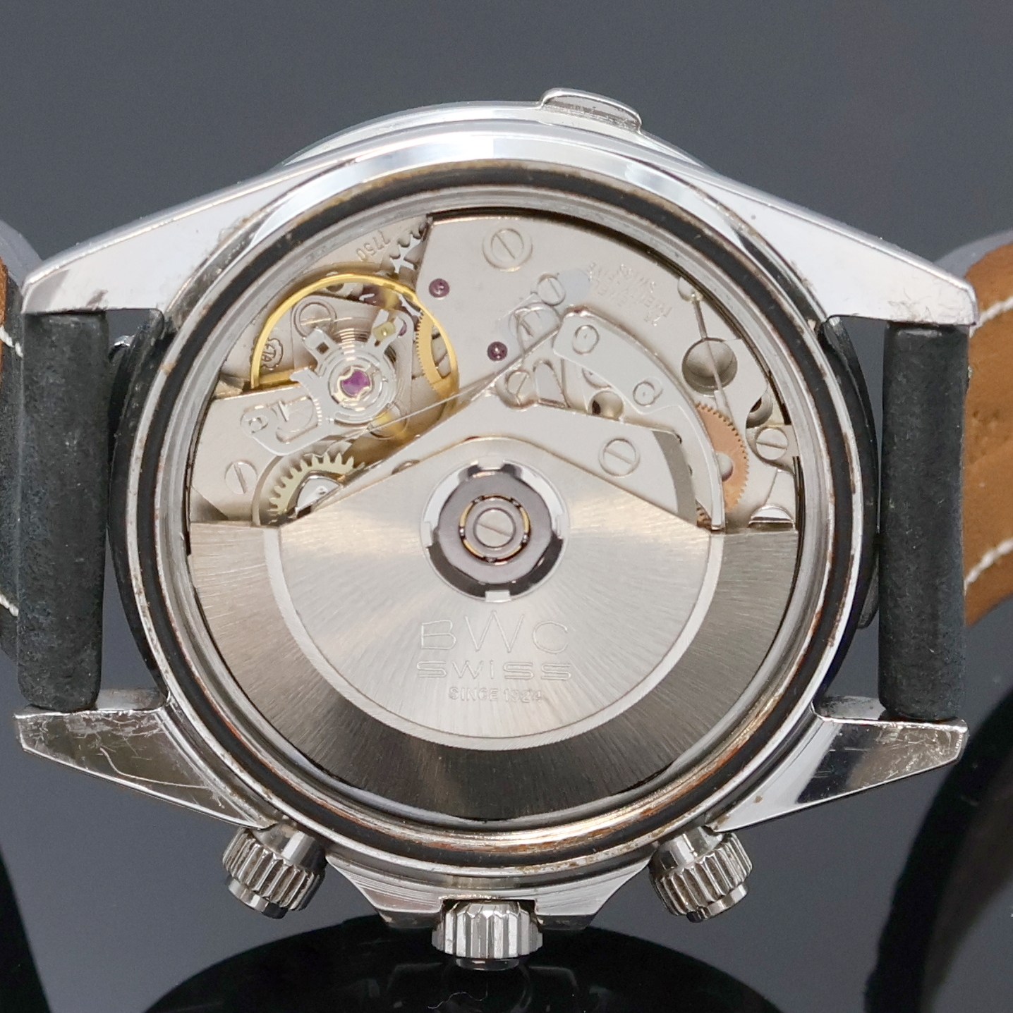 Detail e: BWC Armbandchronograph, Automatik, Schweiz um 2002, Edelstahlgeh., Boden, Krone und Drücker verschr., Lün. eins. rast. drehbar, Saphirflachglas, ...