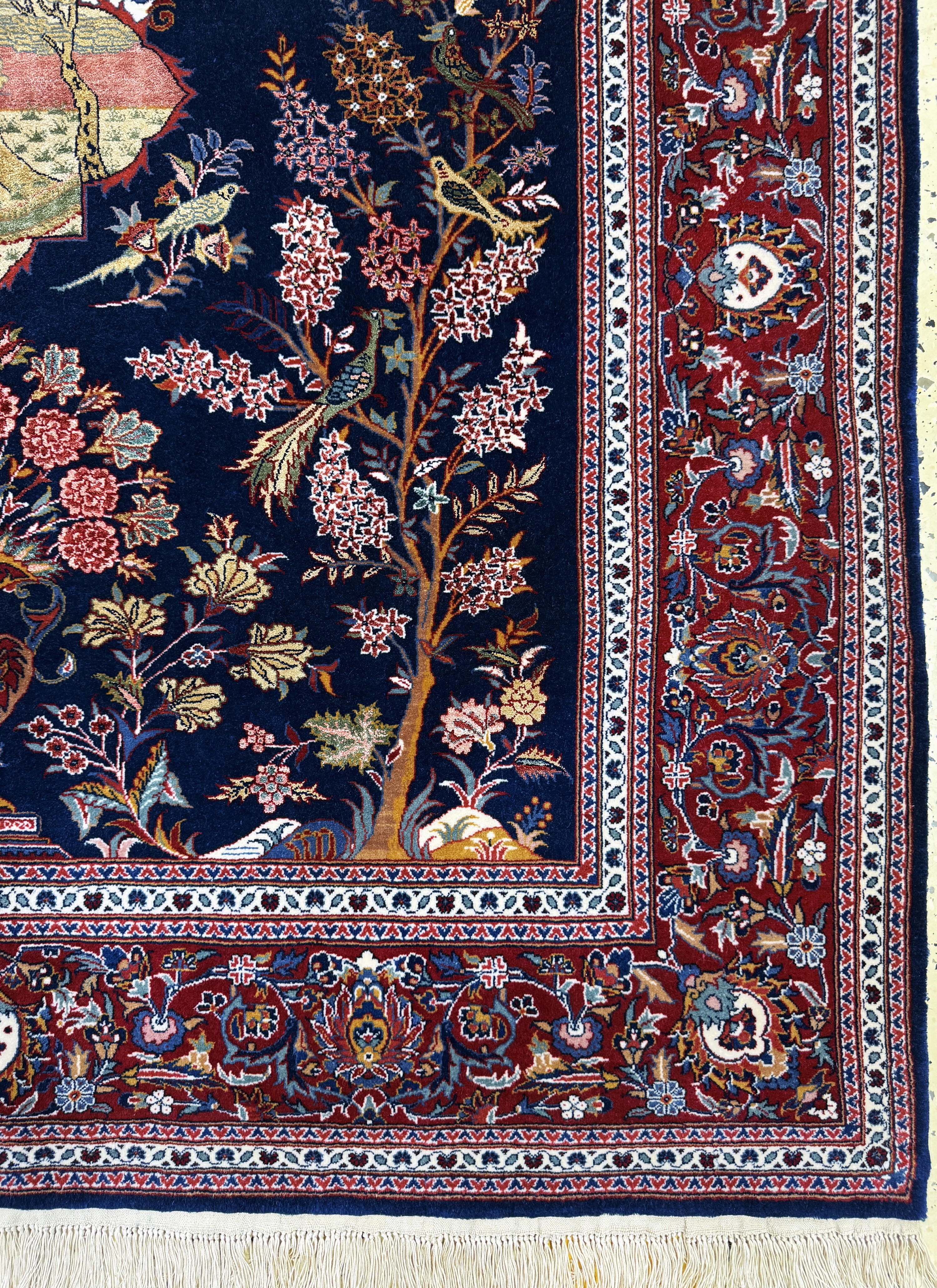Detail a: Keschan fein, China, Mitte 20.Jhd, Korkwolle mit und auf Seide, ca. 200 x 143 cm,EHZ:(nahezu neuwertig)
