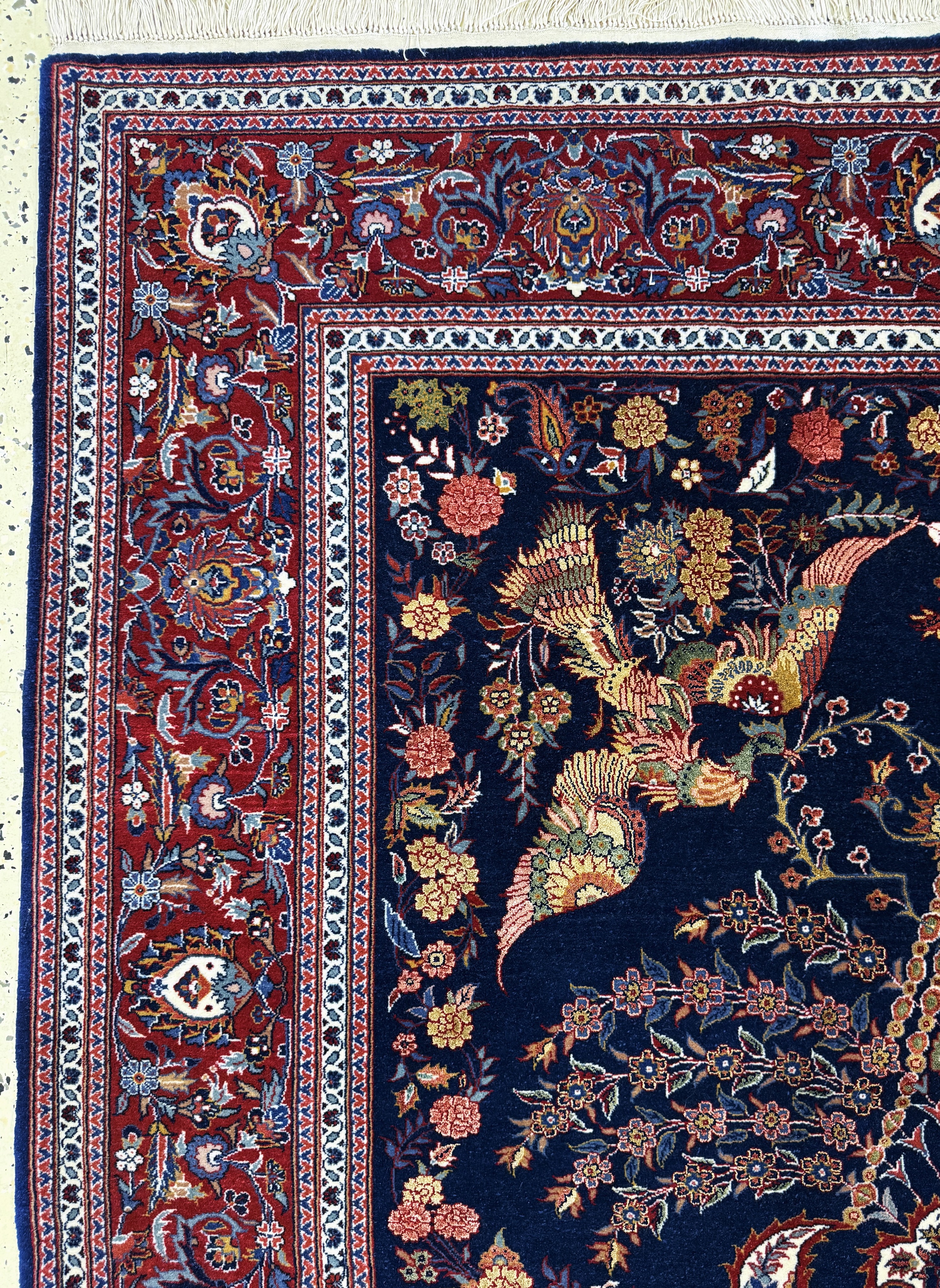 Detail d: Keschan fein, China, Mitte 20.Jhd, Korkwolle mit und auf Seide, ca. 200 x 143 cm,EHZ:(nahezu neuwertig)