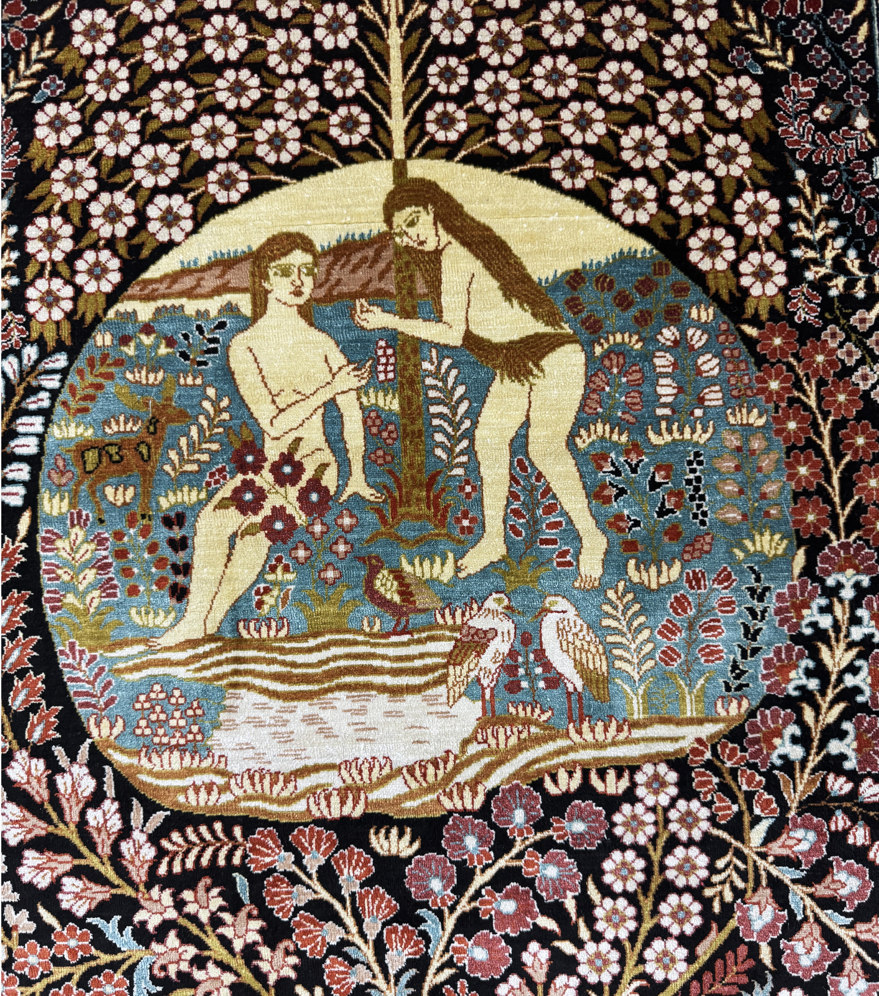 Detail e: Hereke Seide fein, China, Ende 20.Jhd, reine Naturseide, ca. 122 x 79 cm, ca. 1,0 Mio. Kn/qm, EHZ:(nahezu neuwertig)