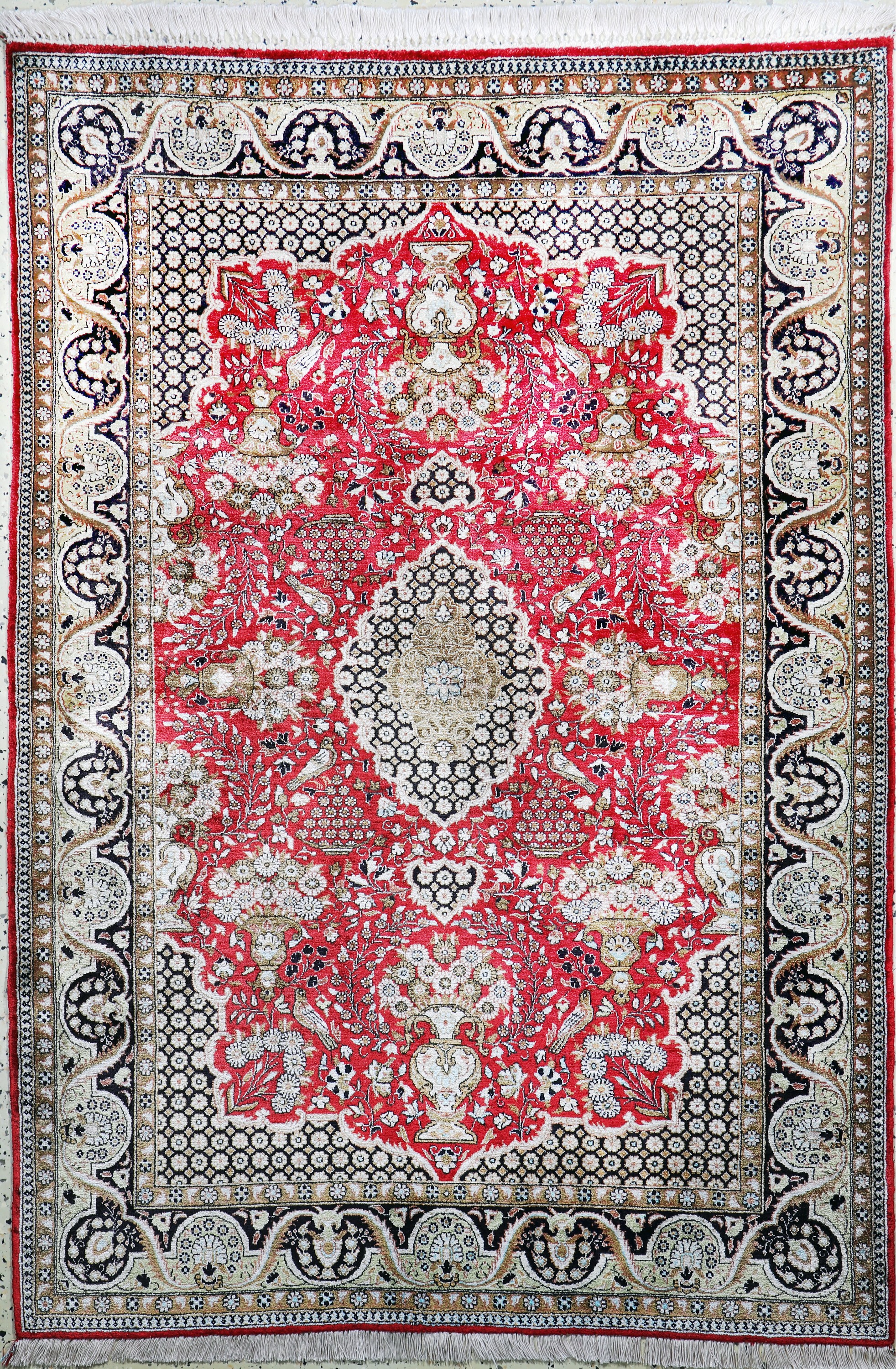 Image 27033929 - Ghom Seide alt, Persien, um 1960, reine Naturseide, ca. 155 x 108 cm Schätzpreis: ...