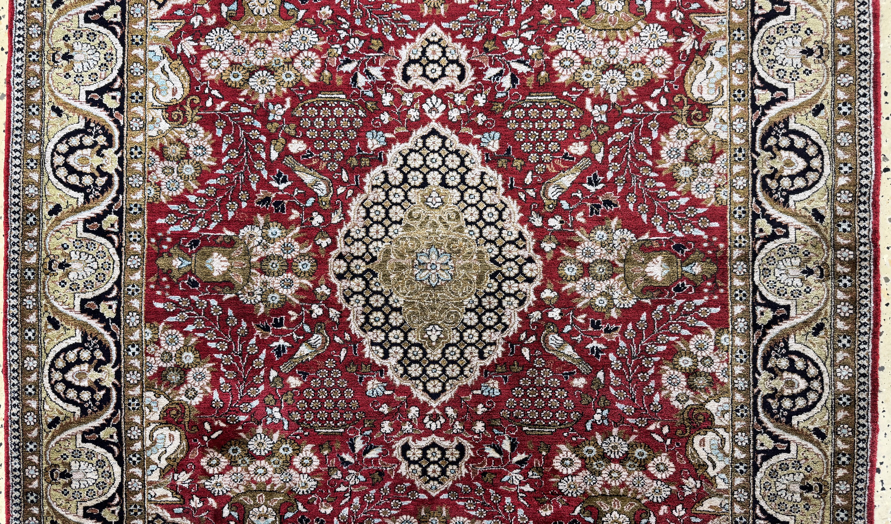Detail b: Ghom Seide, Persien, Mitte 20.Jhd, reine Naturseide, ca. 155 x 108 cm, EHZ: 1-2