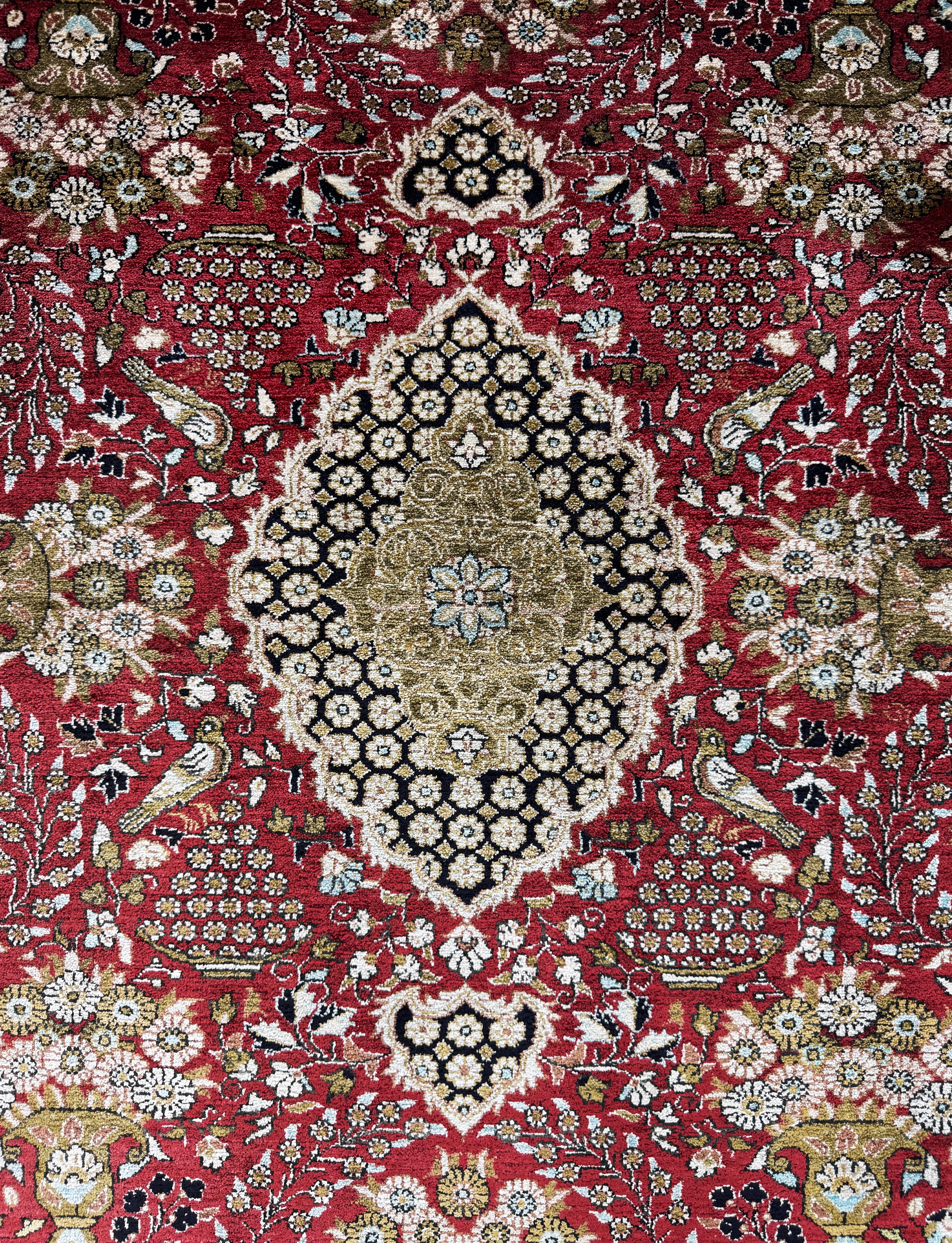 Detail d: Ghom Seide, Persien, Mitte 20.Jhd, reine Naturseide, ca. 155 x 108 cm, EHZ: 1-2