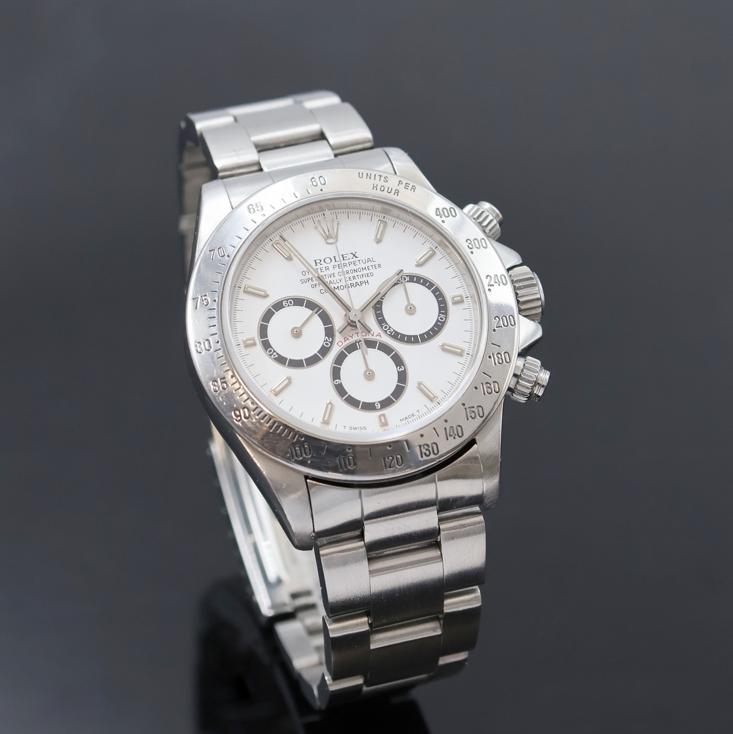 Detail b: ROLEX Herrenarmbanduhr Oyster Perpetual Cosmograph Daytona Referenz 16520, Schweiz um 1991, Automatik, Ref. 16520, N-Serie, Chronometer der ...