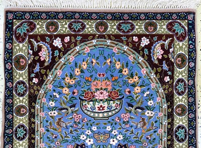 27033931a - Esfahan fein, Persien, Ende 20.Jhd, Korkwolle mit und auf Seide, ca. 108 x 75 cm, EHZ: ...