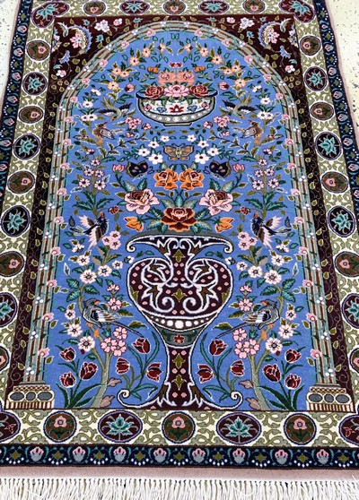 27033931c - Esfahan fein, Persien, Ende 20.Jhd, Korkwolle mit und auf Seide, ca. 108 x 75 cm, EHZ: ...