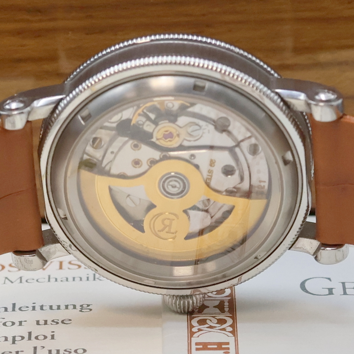 Detail g: CHRONOSWISS Delphis Herrenarmbanduhr in Edelstahl Referenz CH 1423, Schweiz um 2000, Automatik, beids. vergl. Geh., Boden geschr., neutr. Lederband ...