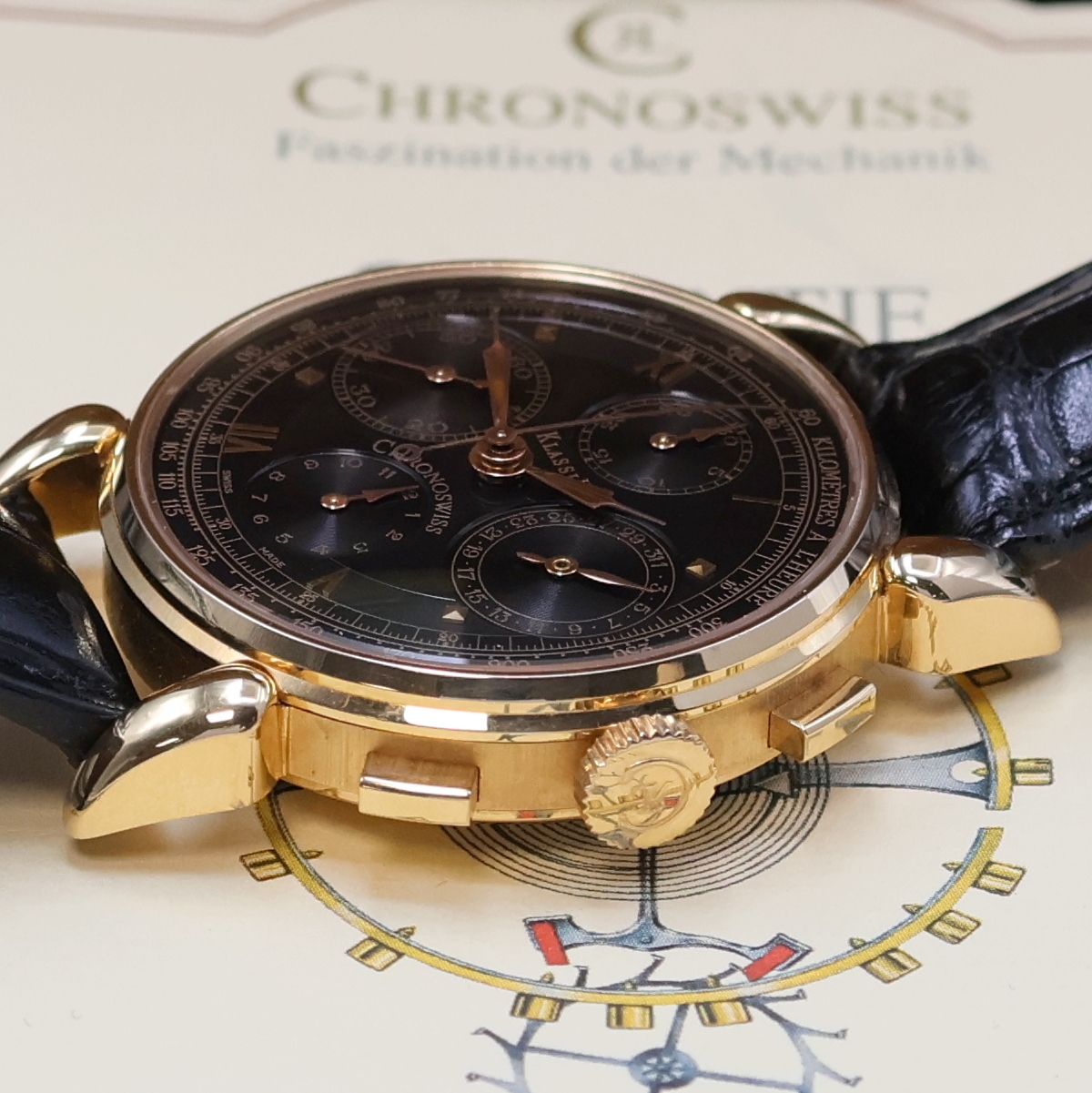 Detail d: CHRONOSWISS Klassik Armbandchronograph in RoseG 750/000 Referenz CH 7441, Schweiz um 1995, Automatik, Boden u. Glasrand aufgedr., tropfenförmige ...