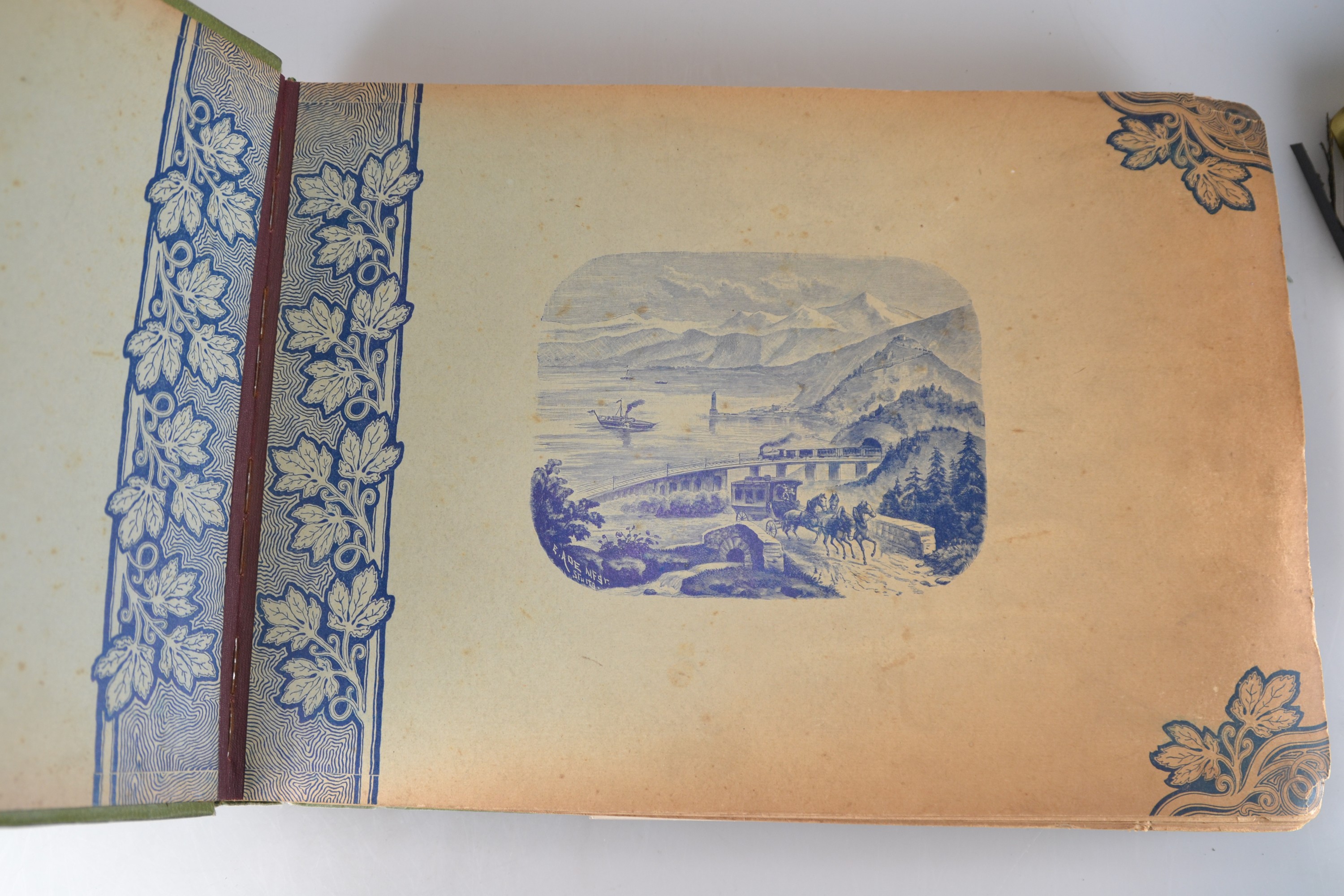 Detail b: Postkartenalbum, deutsch, um 1900 bis ca. 1960, Leinen gebundenes Album um 1910, ca. 110 Post- und Ansichtskarten aus Europa, Schwerpunkt ...