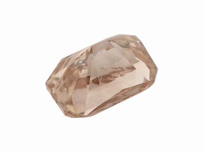 27034152a - Loser Diamant, 0.72 ct natural fancy light brown/si1, cut cornered rectangular modified ...