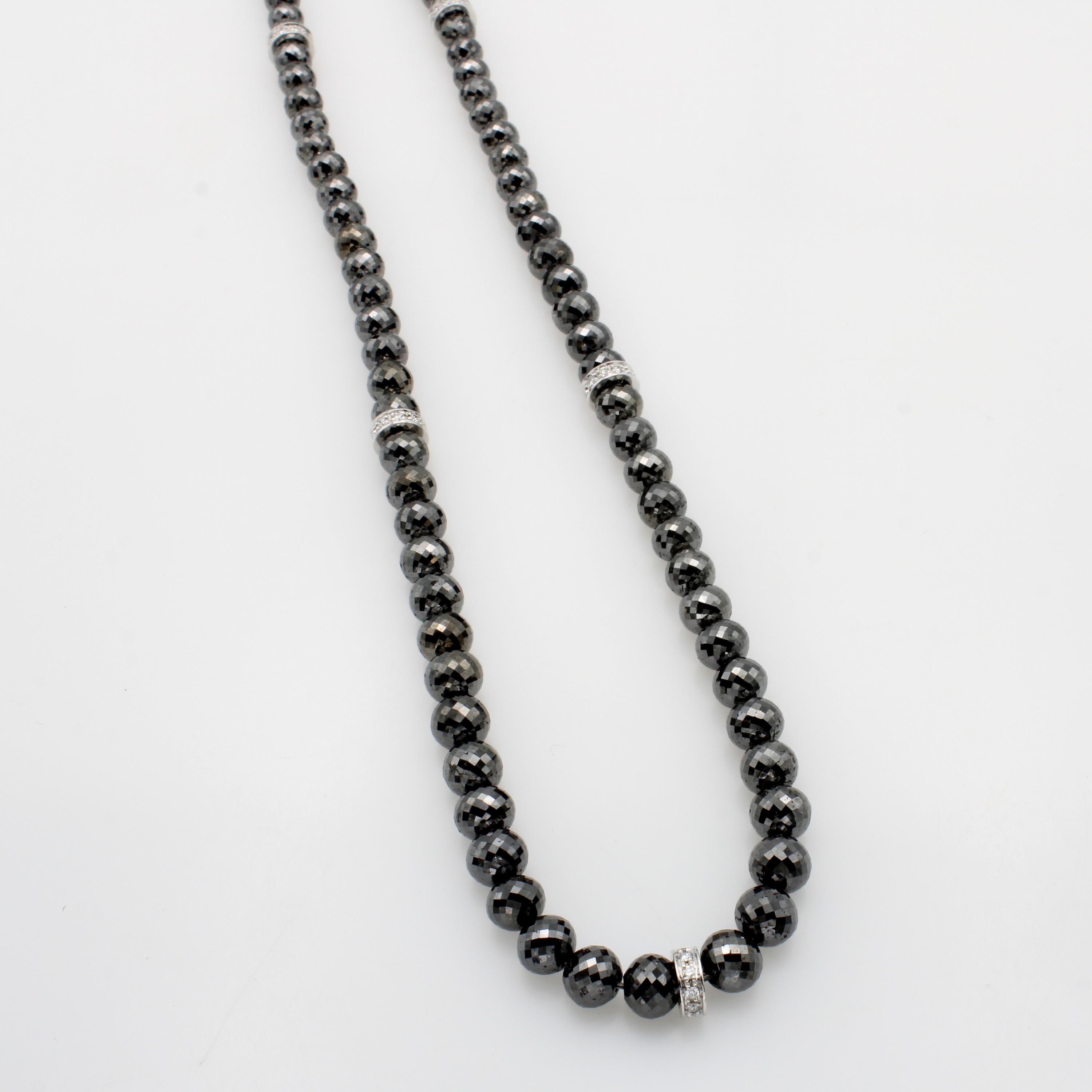 Image 27034539 - Diamantkette mit Brillanten, WG 750/000, schwarze Diam. (beh.) zus. ca. 179.84 ct, ...