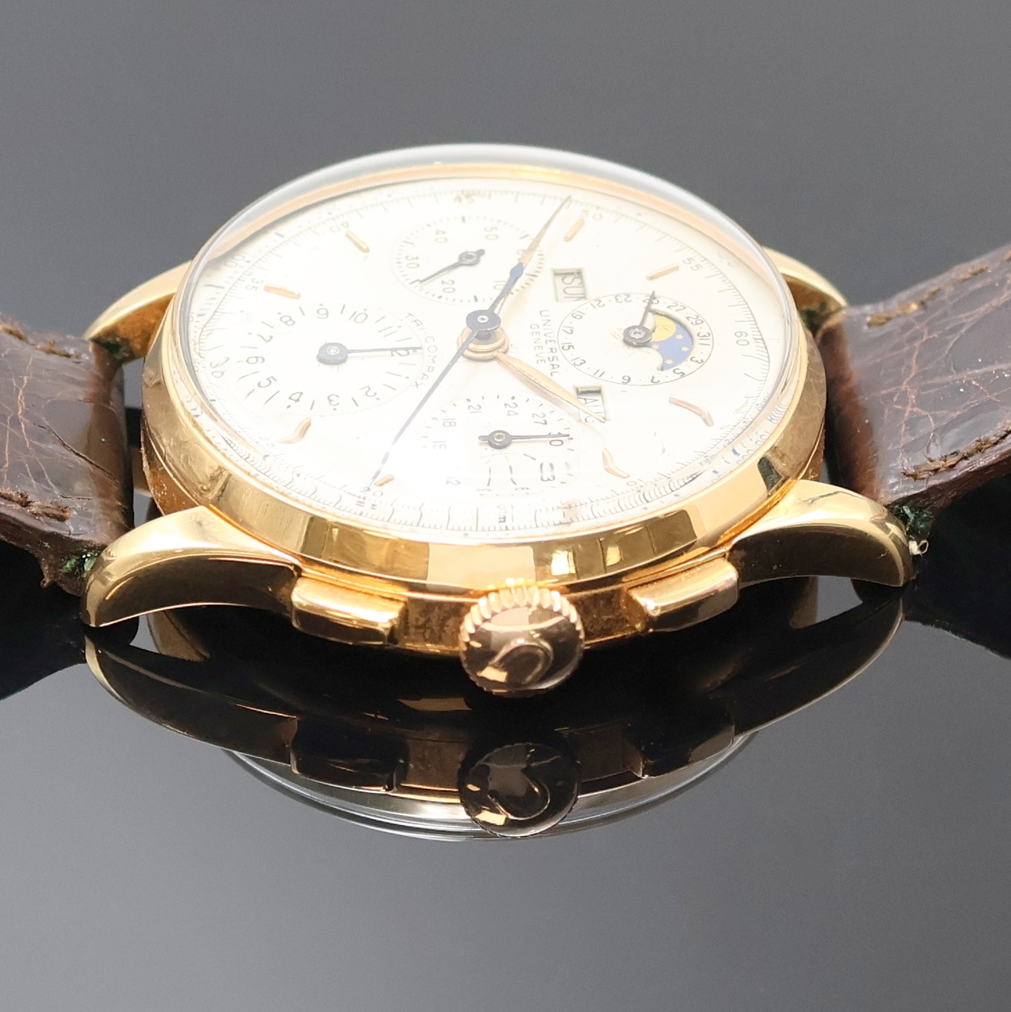 Detail b: UNIVERSAL GENEVE Tri-Compax Schaltradchronograph mit Vollkalender in Roségold 750/000 Referenz 12552, Schweiz um 1945, Handaufzug, 3-tlg. Geh., ...
