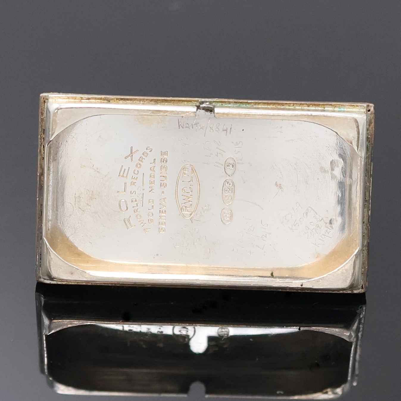 Detail g: ROLEX seltene Herrenarmbanduhr Prince Chronometer in 925er Silber Referenz 971, Schweiz / England um 1939, Handaufzug, Rectangulärgeh., Boden ...