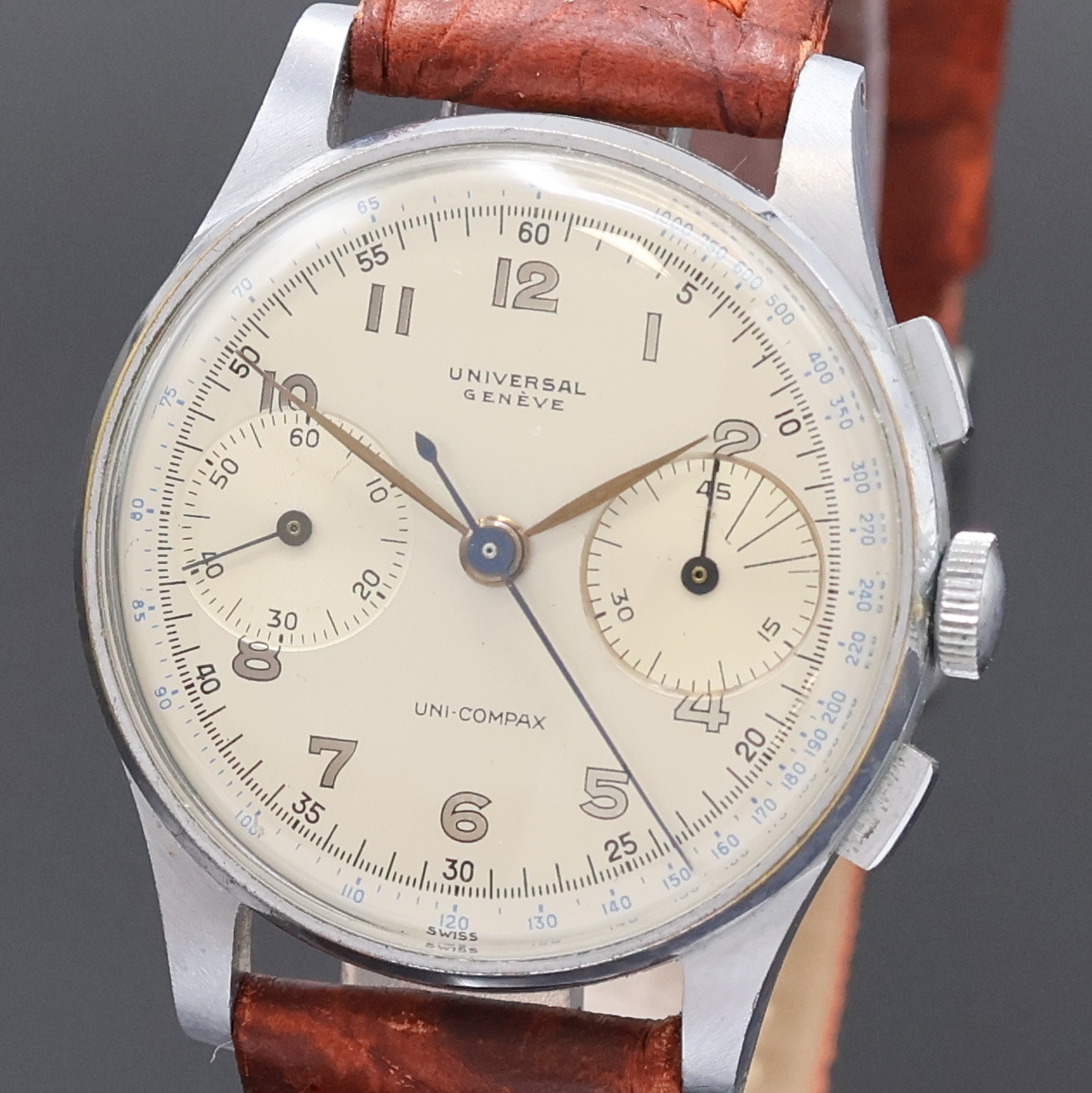 Detail a: UNIVERSAL GENEVE Uni-Compax Schaltradchronograph Referenz 32413, Handaufzug, Schweiz um 1940, verchr. Geh., Glasrand und Edelstahlboden aufgedr., ...
