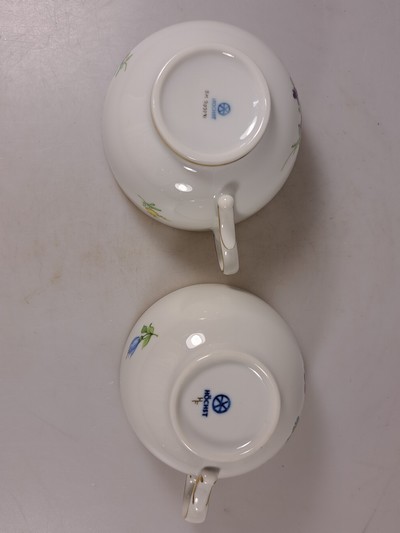 27034579r - Kaffeeservice, Höchst, 20. Jh., Kaffeekanne, Milchkanne, Zuckerdose, 6 Tassen mit ...