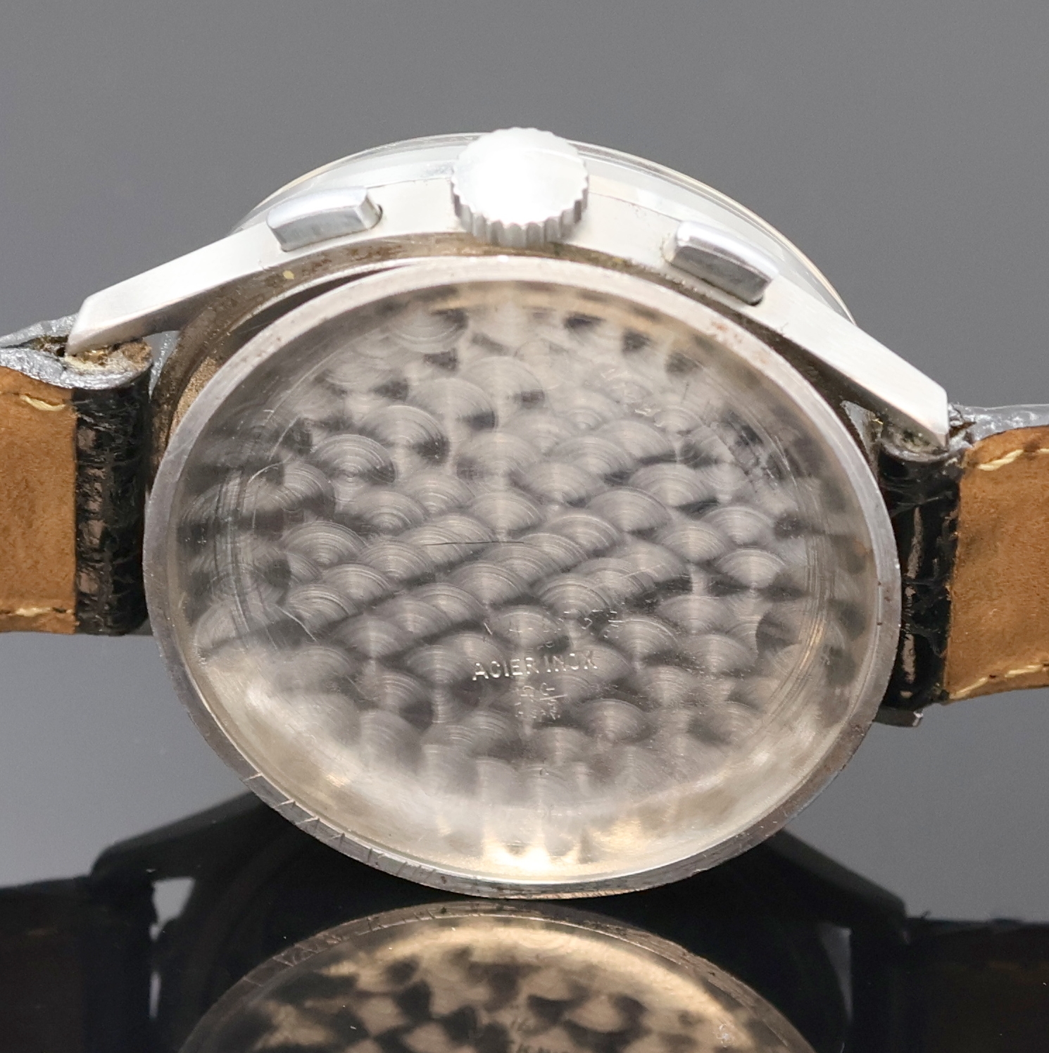 Detail f: ANGELUS Schaltradchronograph Chronodato, Schweiz 1940er Jahre, Handaufzug, unsign. Edelstahlgeh., Boden und Glasrand aufgedr., vers. Zifferblatt ...