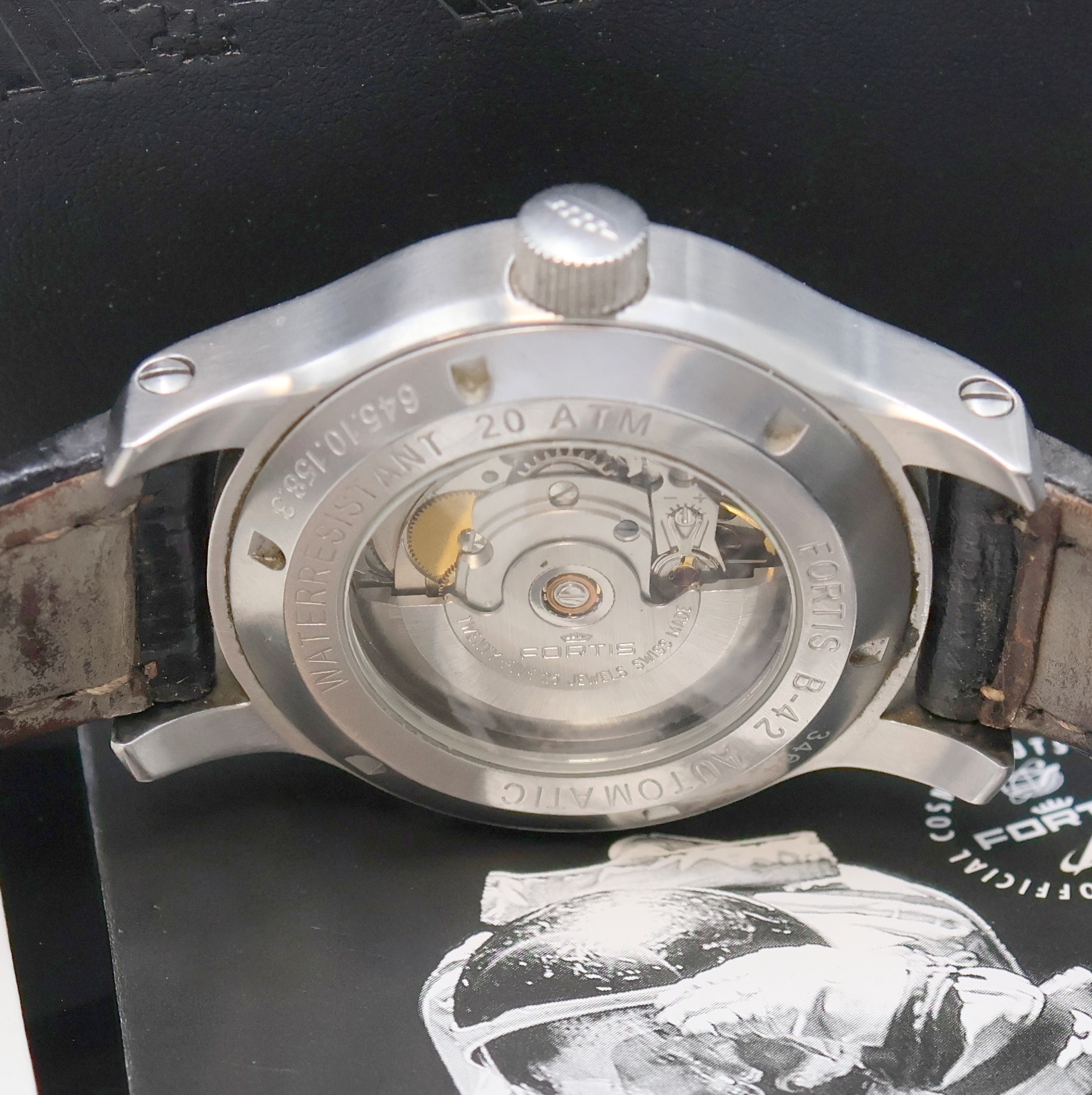 Detail e: FORTIS B-42 Herrenarmbanduhr Referenz 645.10.158.3, Schweiz verk. lt. beil. Pap. 06/2007, Automatik, beids. vergl. Edelstahlgeh., Lederband (zu ers.) ...