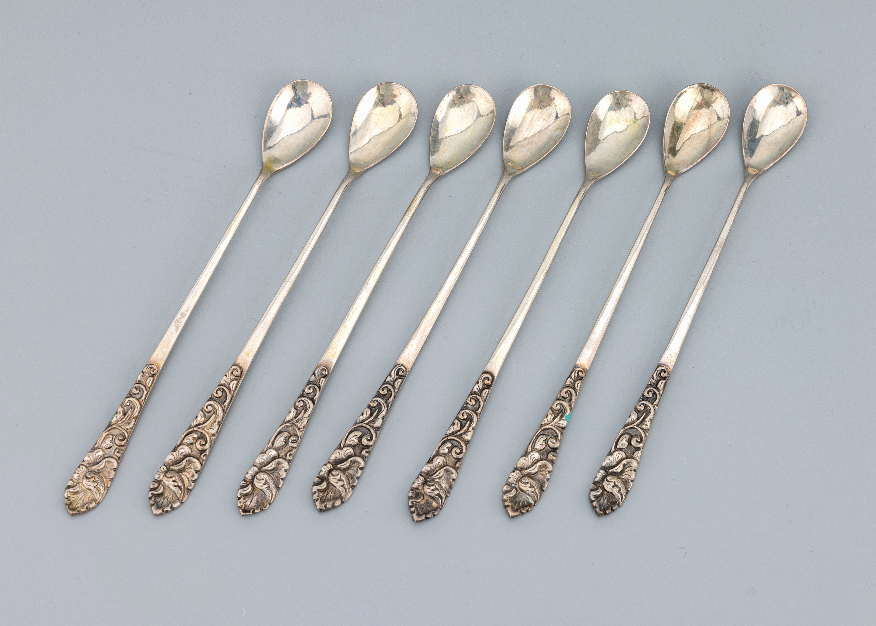 Image 27034718 - Set 7 Dessert-/Eislöffel, 800er Silber, schlichte Formsprache, Stielabschlüsse floral ...