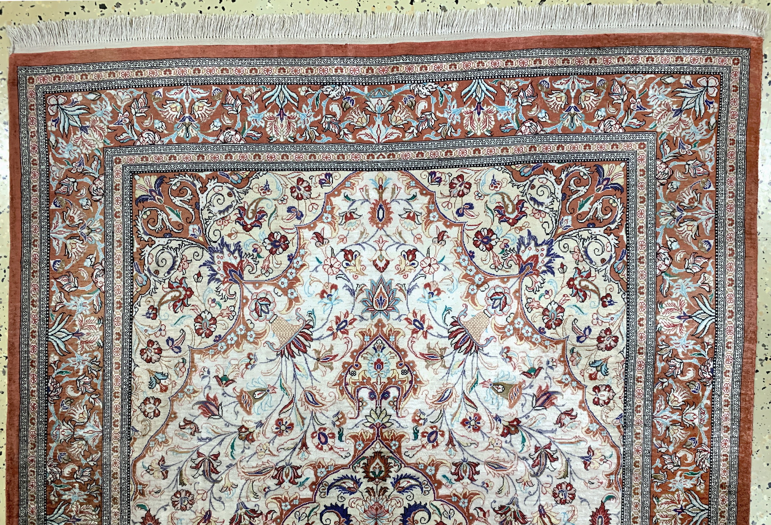 Detail c: Ghom Seide fein signiert, Persien, Ende 20.Jhd, reine Naturseide, ca. 150 x 102 cm, ca. 1,0 Mio. Kn/qm, gereinigt, EHZ: 2