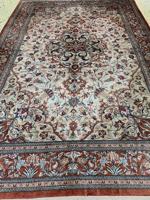 27034719d - Ghom Seide fein signiert, Persien, Ende 20.Jhd, reine Naturseide, ca. 150 x 102 cm, ca. ...